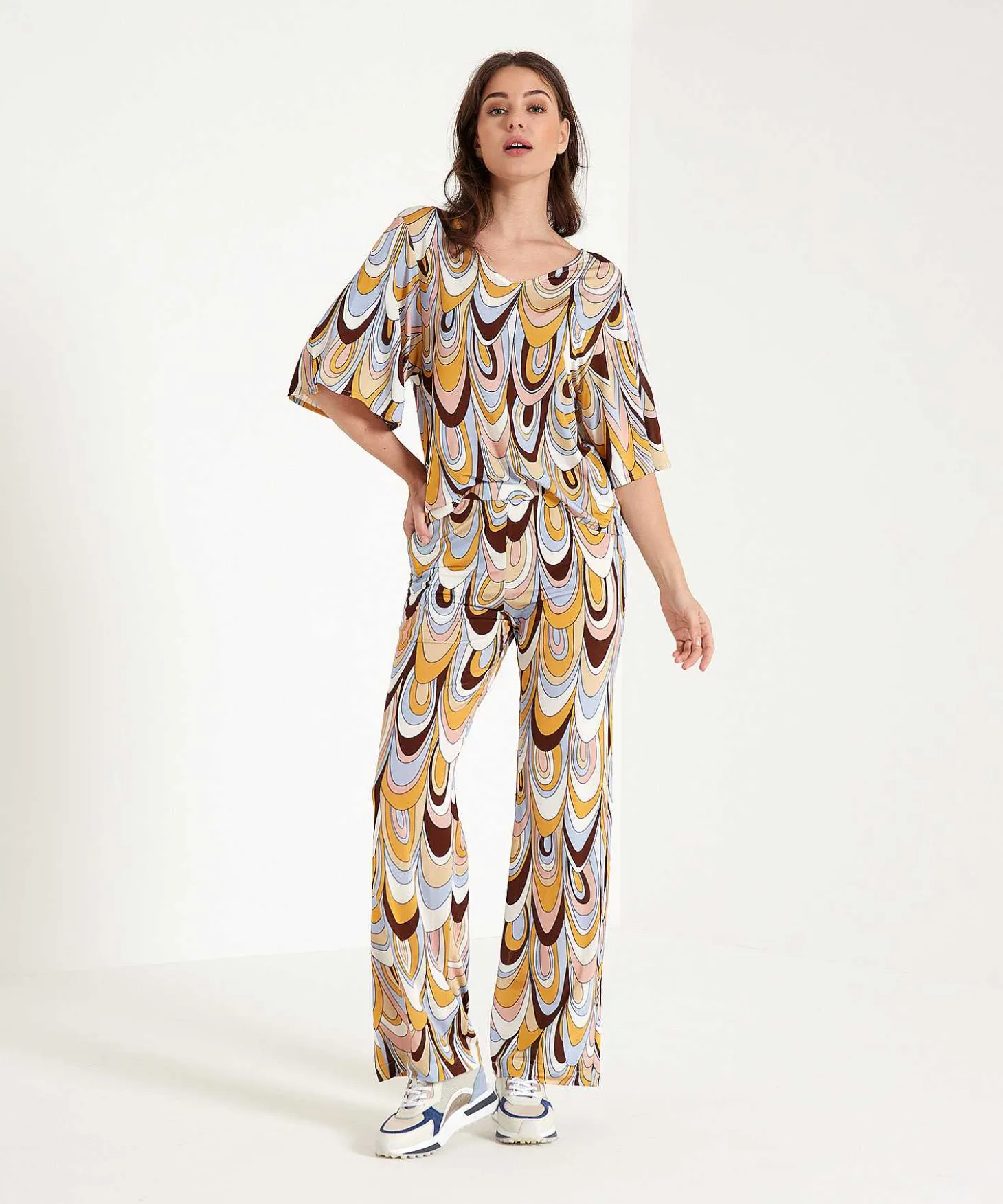 ana_alcazar_slinky_top_re_2.webp Slinky Top Retro Print*Ana Alcazar Best Sale