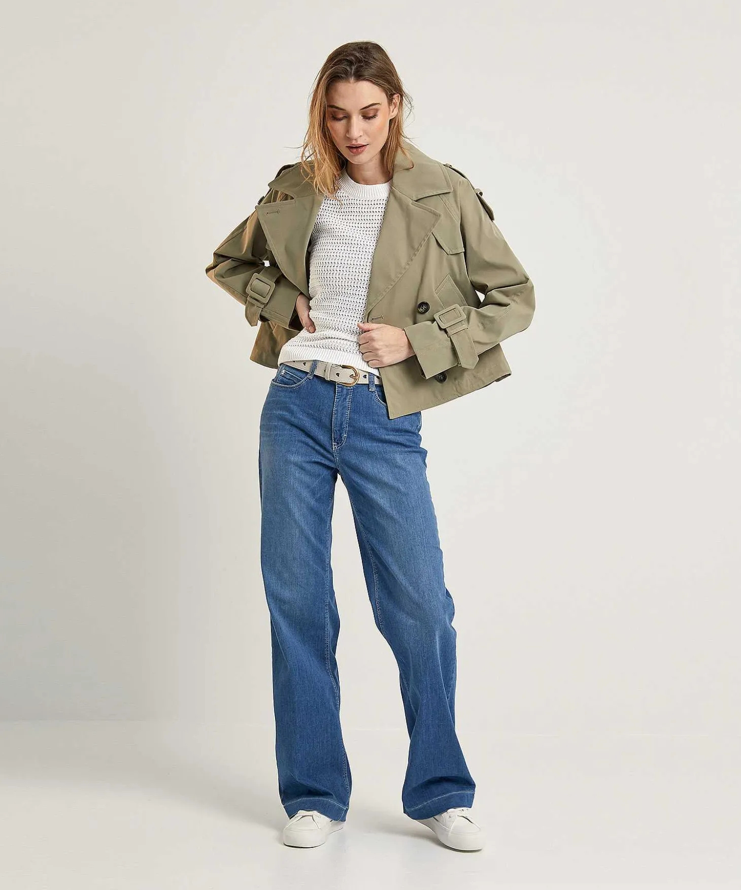 beaumont_cropped_trench_c_3.webp Cropped Trench Coat Faye*Beaumont Cheap