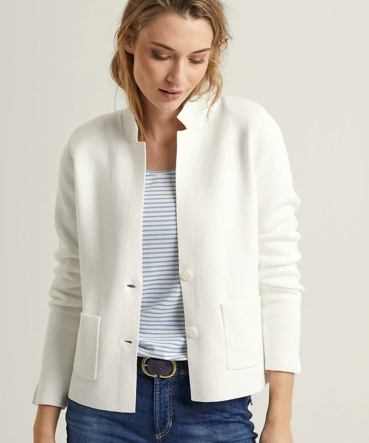 blazer_vest_puntaknit_1-4.webp Blazer Vest Puntaknit** Sale