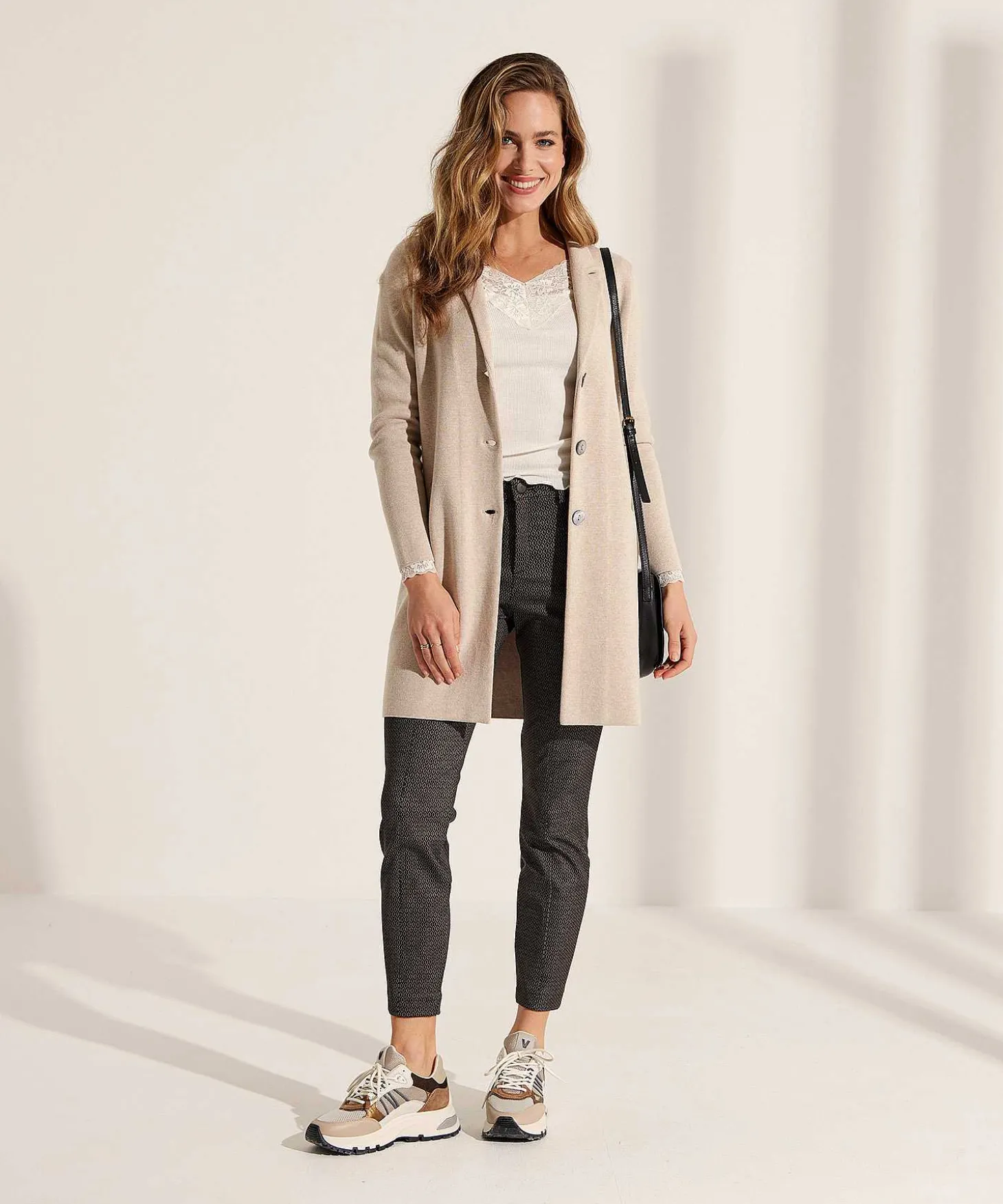 blazer_vest_puntaknit_lo_1-2.webp Blazer Vest Puntaknit Long** Hot