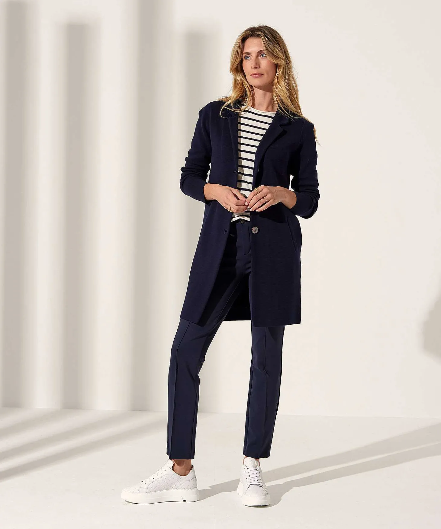blazer_vest_puntaknit_lo_3-3.webp Blazer Vest Puntaknit Long** Outlet