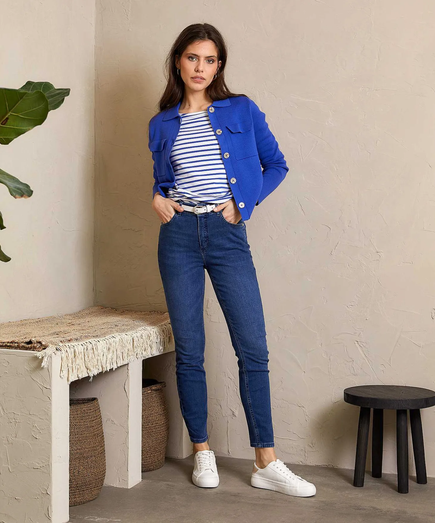 blazer_vest_short_puntak_1-2.webp Blazer Vest Short Puntaknit** Cheap
