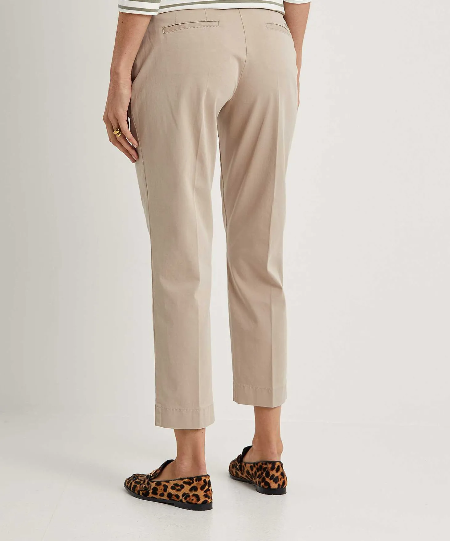 brax_cropped_chino_mara_3-1.webp Cropped Chino Mara*Brax Shop