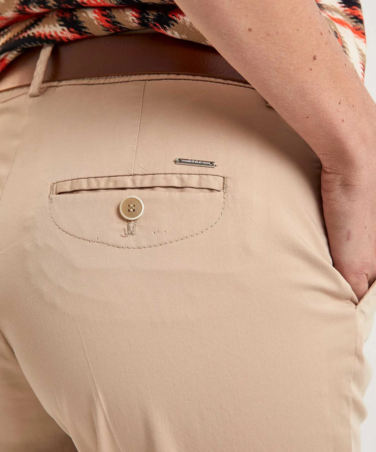brax_cropped_ultra_light__2.webp Cropped Ultra Light Chino Maron*Brax Sale