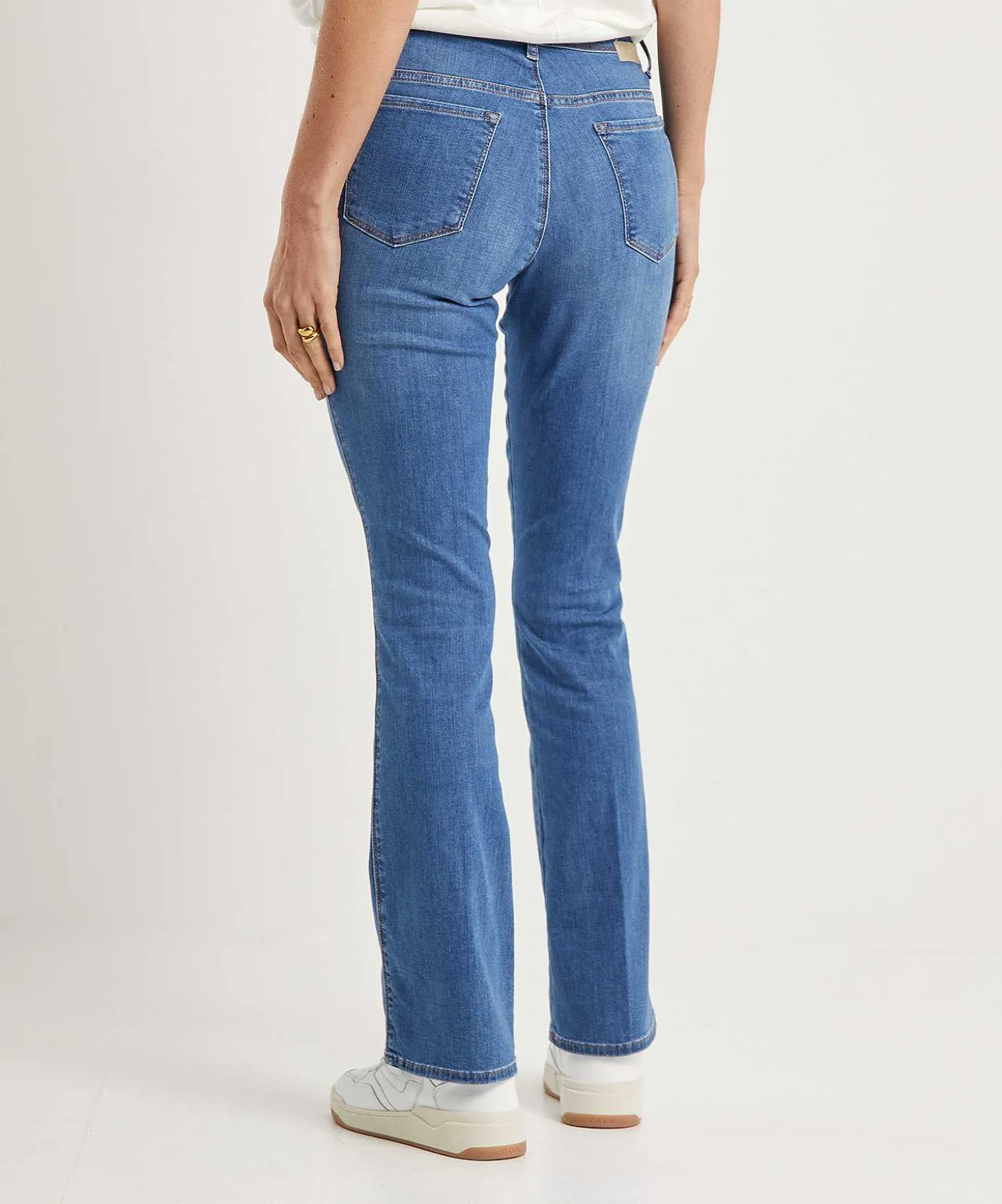 brax_flared_jeans_shakira_2-1.webp Flared Jeans Shakira*Brax Fashion