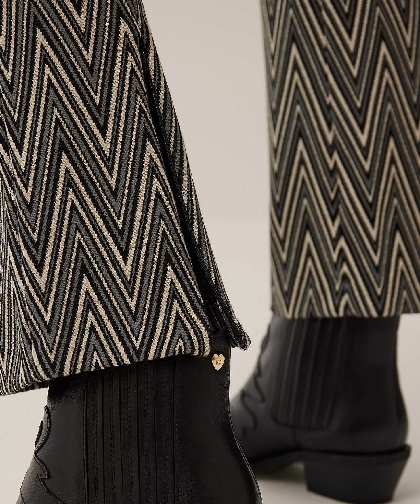 brax_jacquard_kick_flare__3.webp Jacquard Kick Flare Trousers Malou*Brax Store