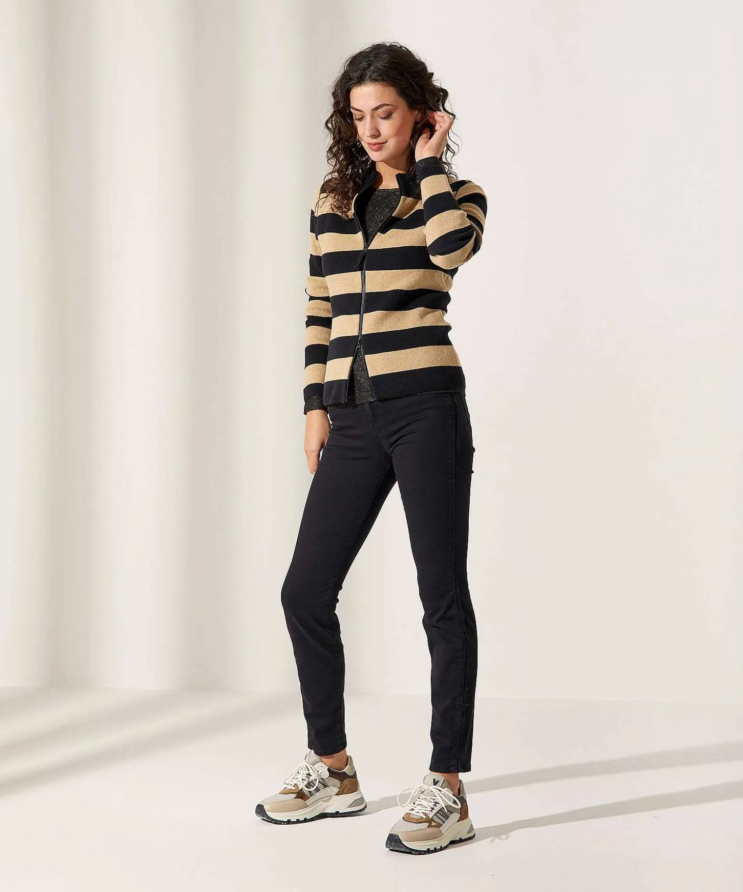 brax_jeans_with_double_si_1.webp Jeans With Double Sideseam Shakira*Brax Store