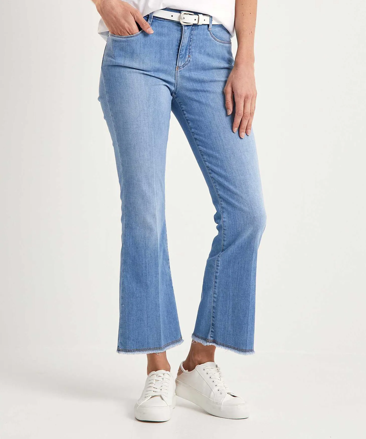 brax_kick_flare_jeans_sha_1.webp Kick Flare Jeans Shakira*Brax Store