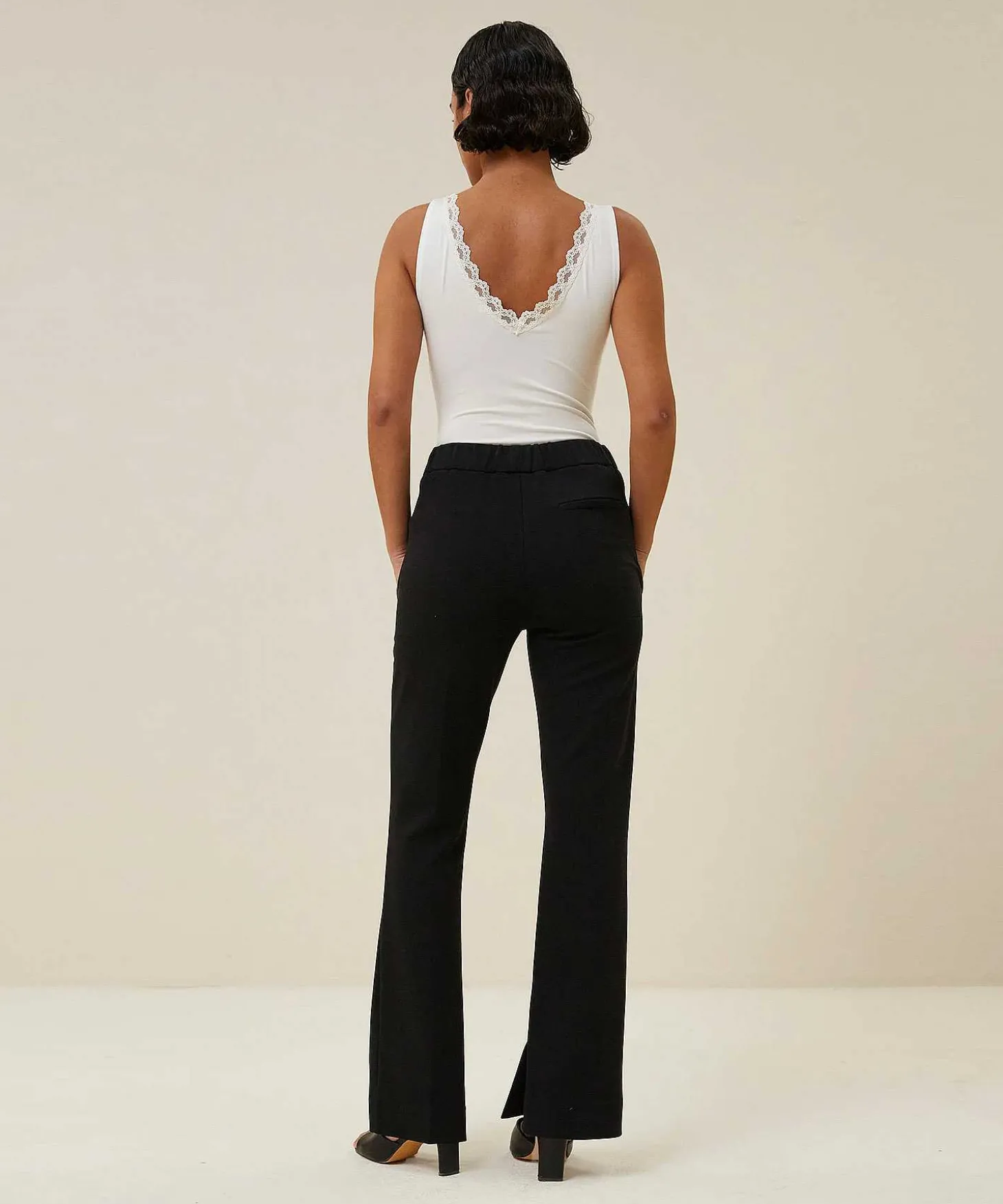 bybar_basic_singlet_lace_0.webp Basic Singlet Lace*By-Bar Online