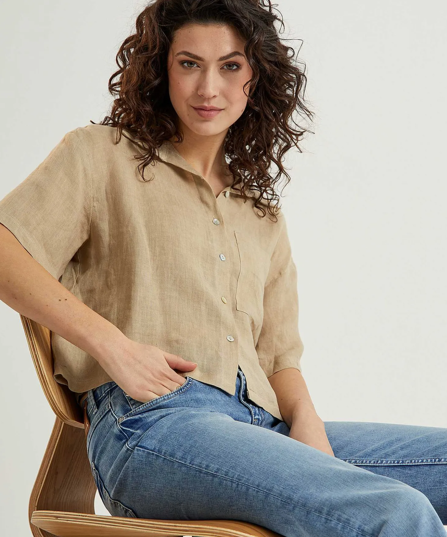 bybar_linen_blouse_cris_3.webp Linen Blouse Cris*By-Bar Best