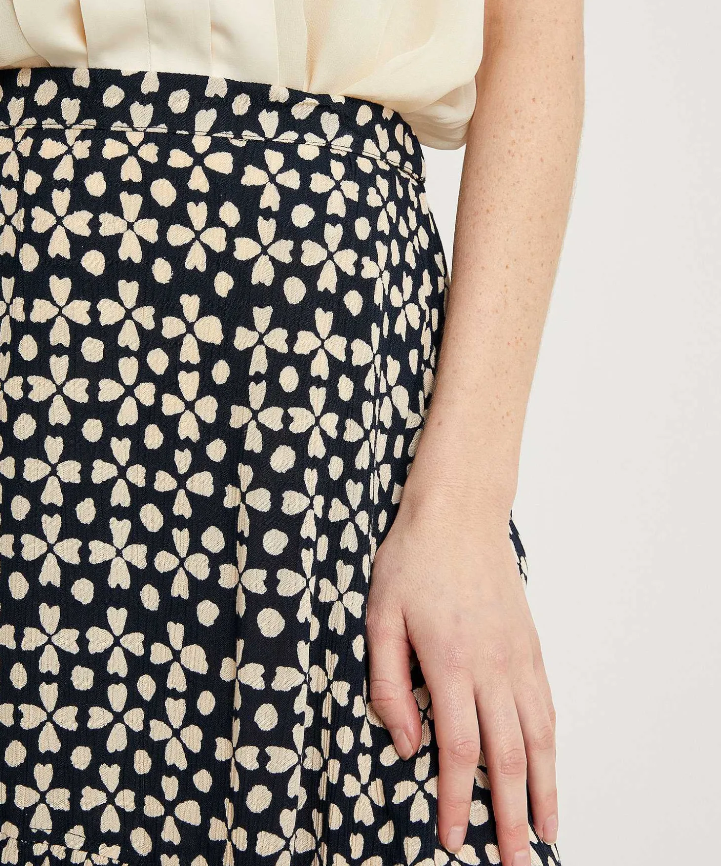 bybar_skirt_clover_print__3.webp Skirt Clover Print Joya Khandi*By-Bar Discount
