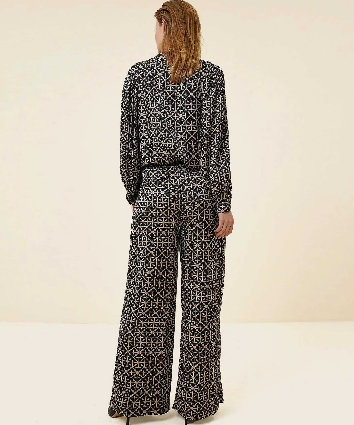 bybar_wide_leg_pants_flas_2.webp Wide Leg Pants Flashprint Mara*By-Bar New