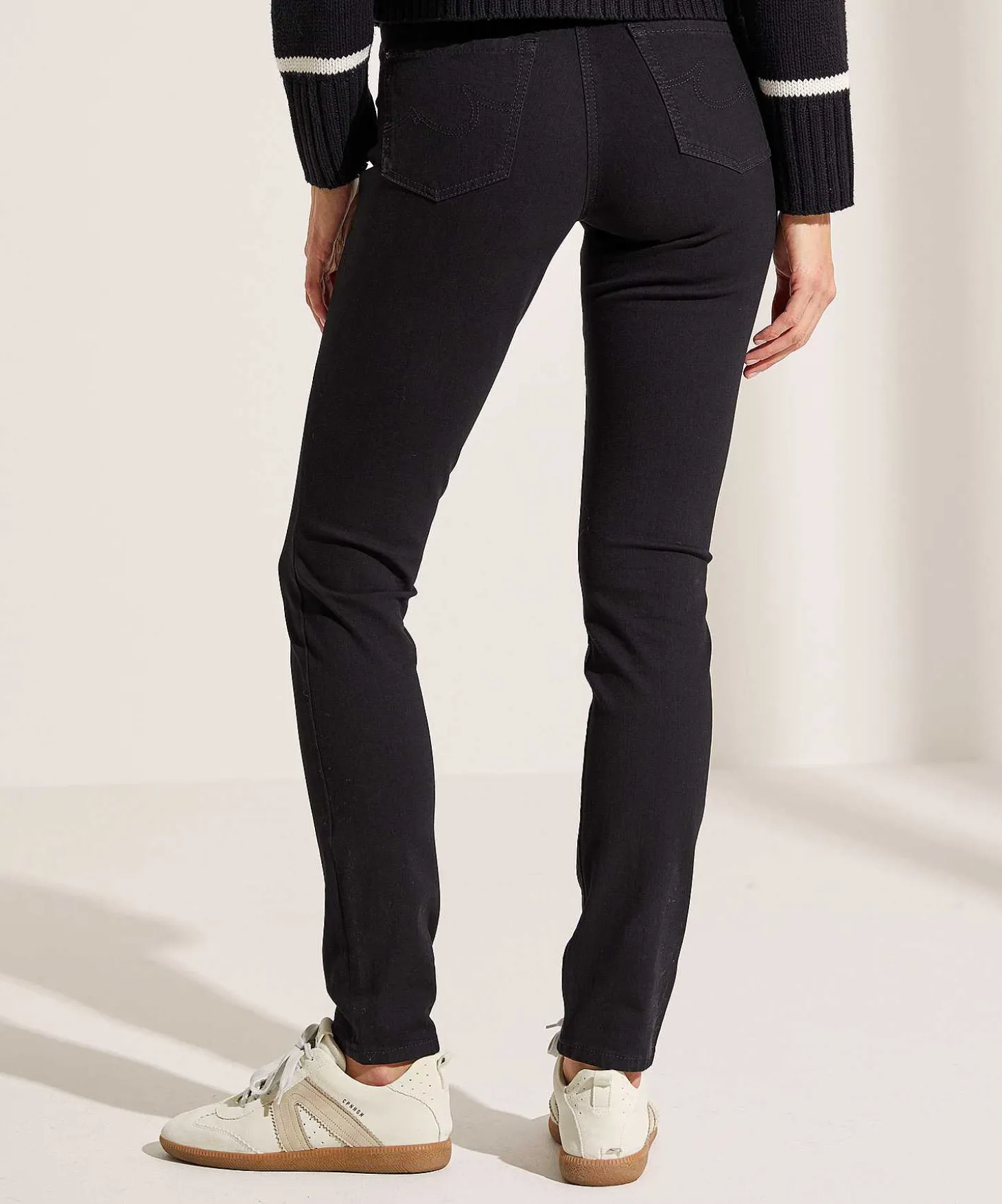 cambio_comfort_jeans_parl_2.webp Comfort Jeans Parla*Cambio Flash Sale
