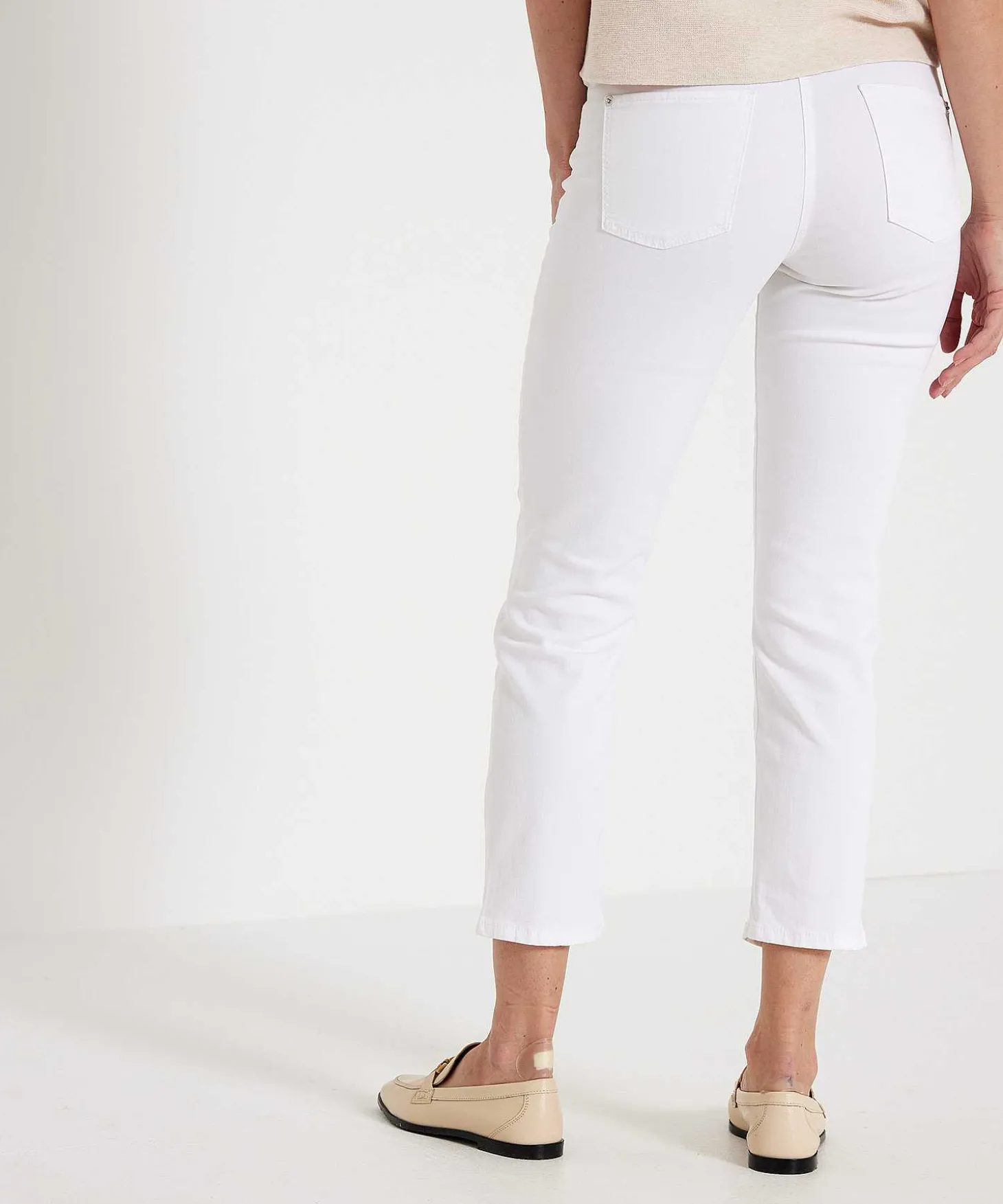 cambio_cropped_pants_rhin_3.webp Cropped Pants Rhinestone Detail Piper*Cambio Fashion