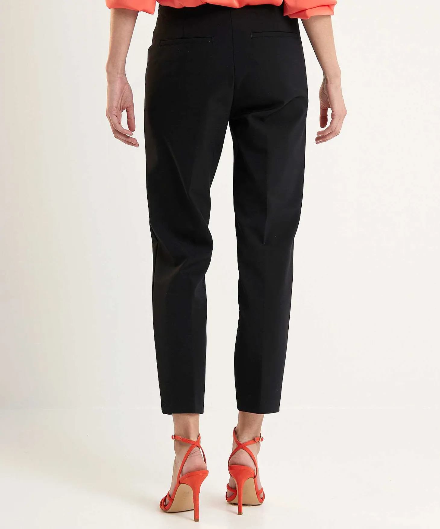 cambio_cropped_pants_scar_1.webp Cropped Pants Scarlet*Cambio Outlet