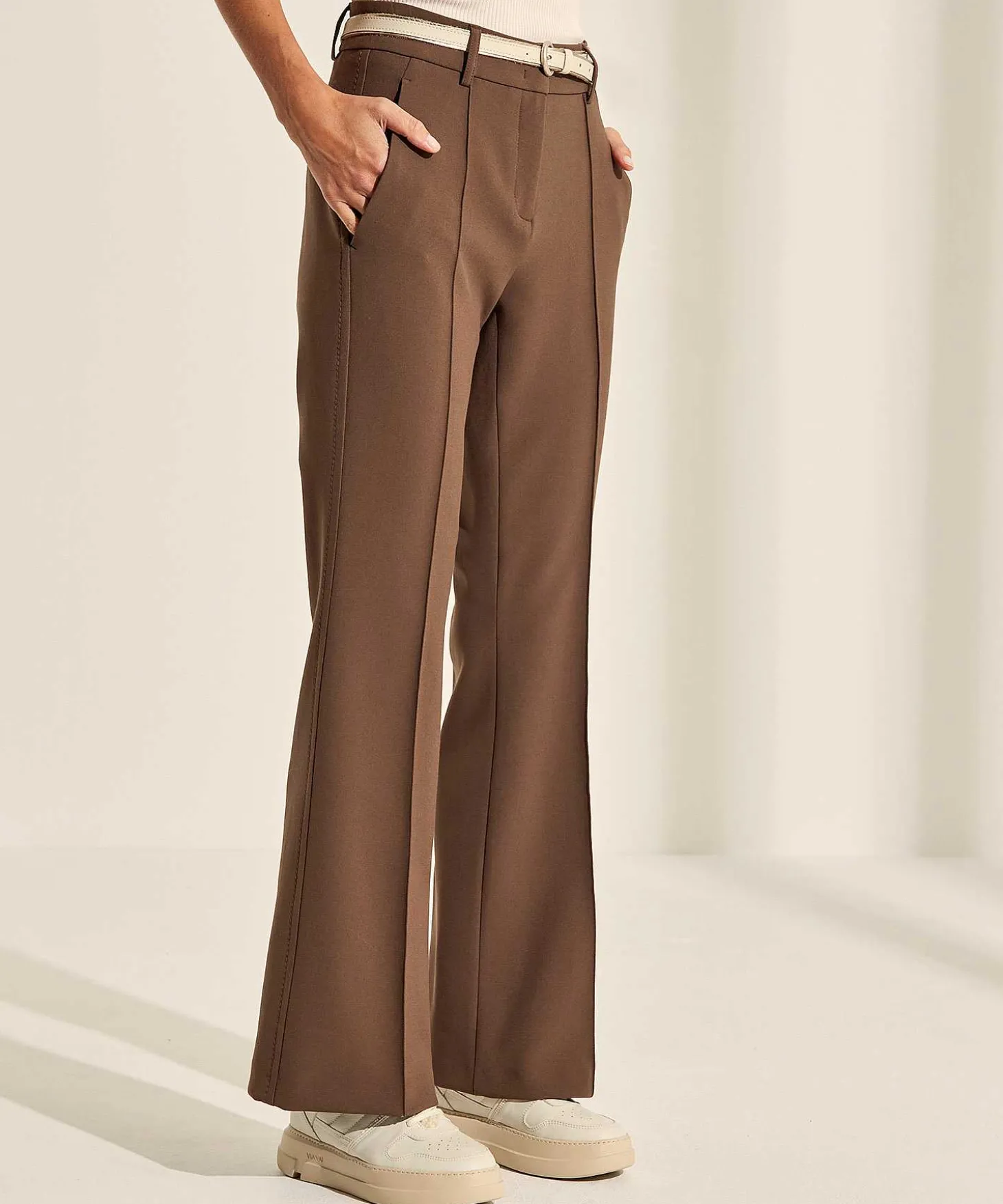 cambio_flared_trousers_pi_1-1.webp Flared Trousers Pintucks Fawn*Cambio Clearance