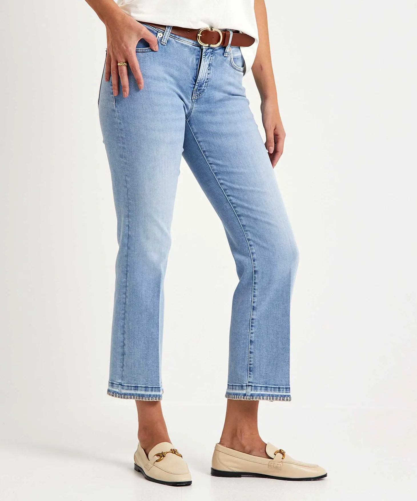 cambio_kick_flare_jeans_p_1.webp Kick Flare Jeans Paris*Cambio New