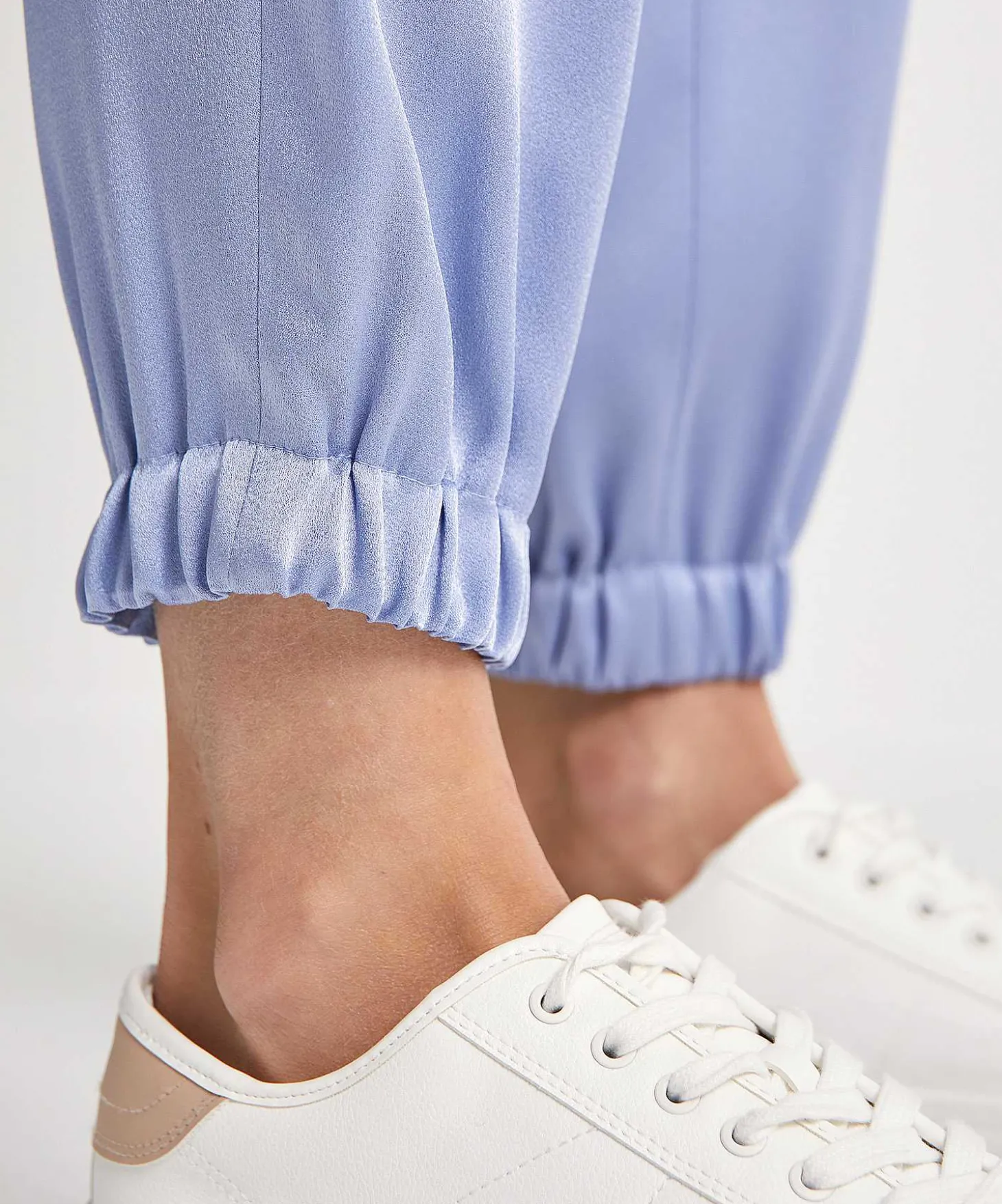 cambio_silky_cargo_pants__2-1.webp Silky Cargo Pants Karo*Cambio Flash Sale