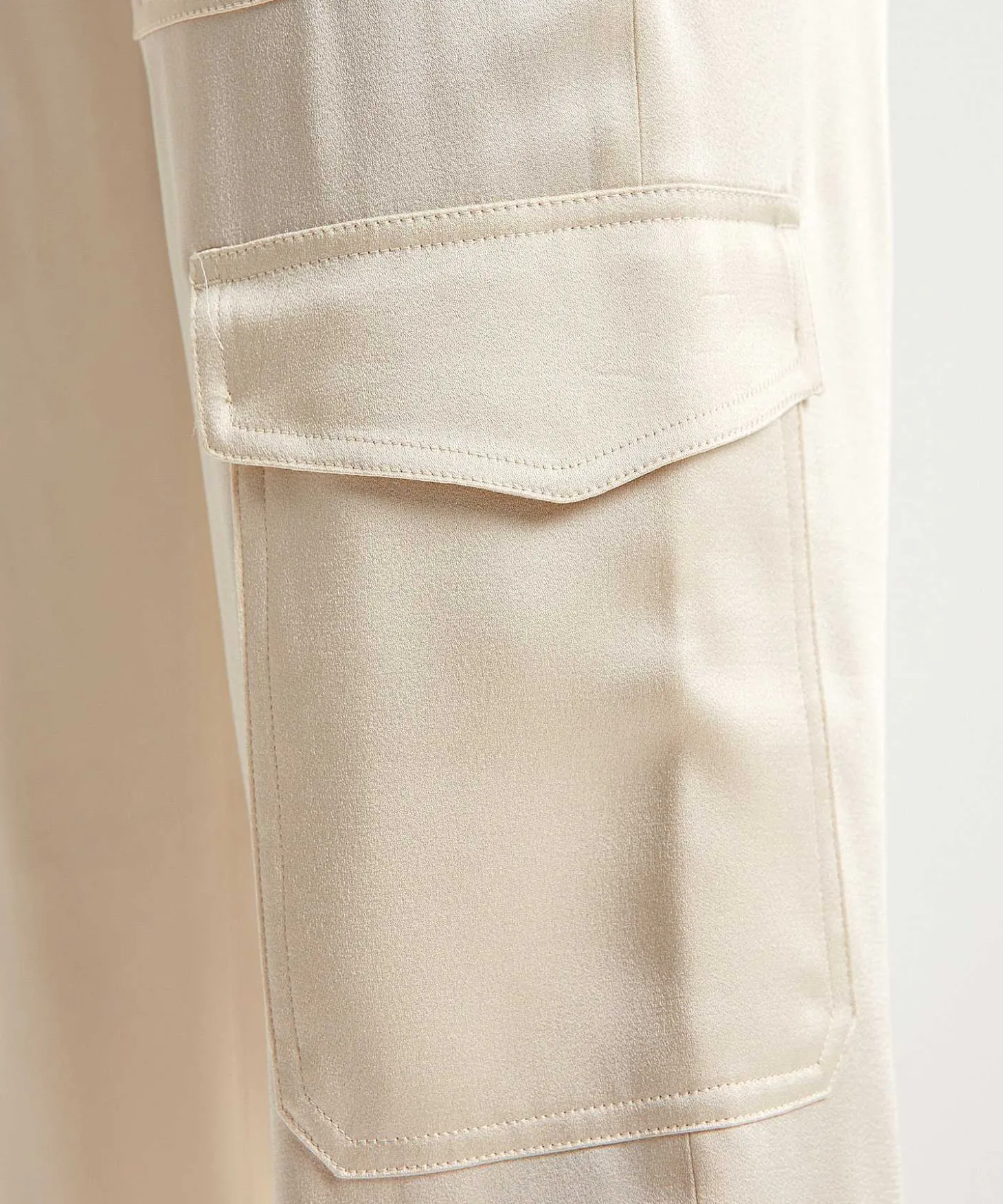 cambio_silky_cargo_pants__3.webp Silky Cargo Pants Karo*Cambio Cheap