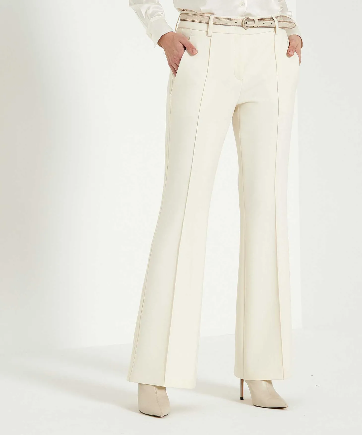 cambio_trousers_pintucks__3.webp Trousers Pintucks Fawn*Cambio Clearance