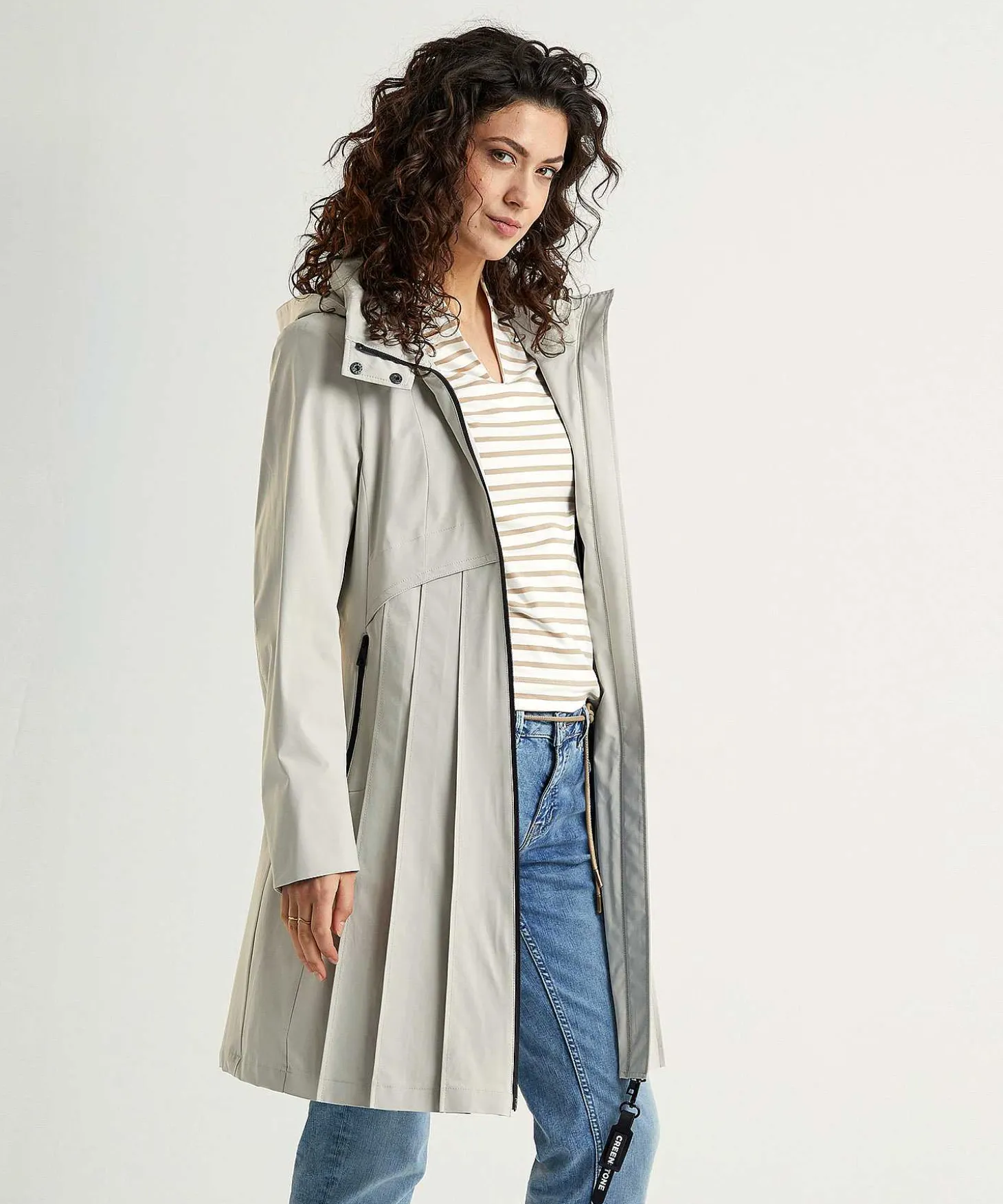 creenstone_raincoat_with__1.webp Raincoat With Pleated Details Doris*Creenstone Best Sale