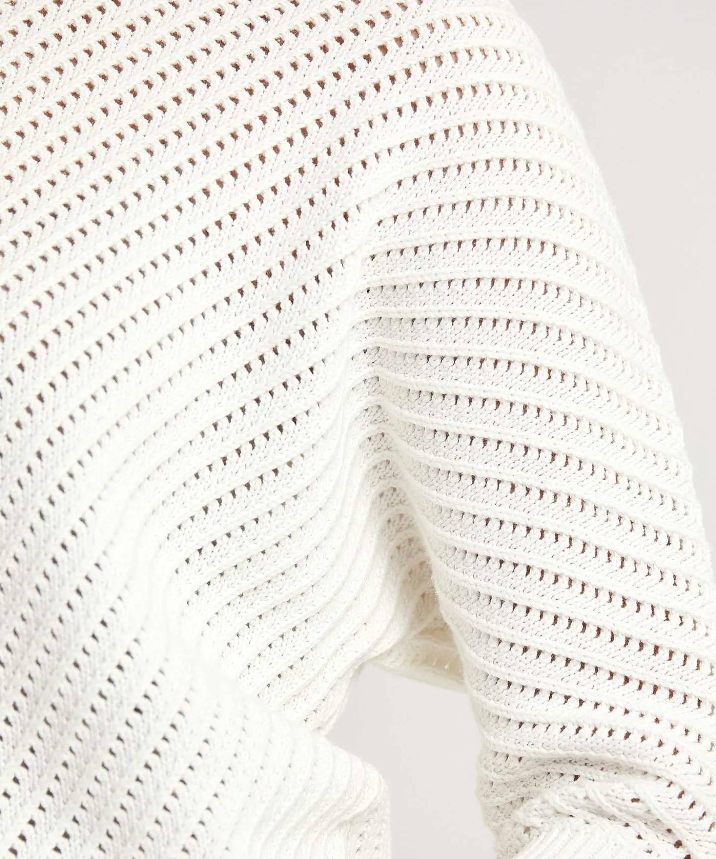 emotions_sweater_openwork_3.webp Sweater Openwork Batwing Sleeve*Emotions Outlet