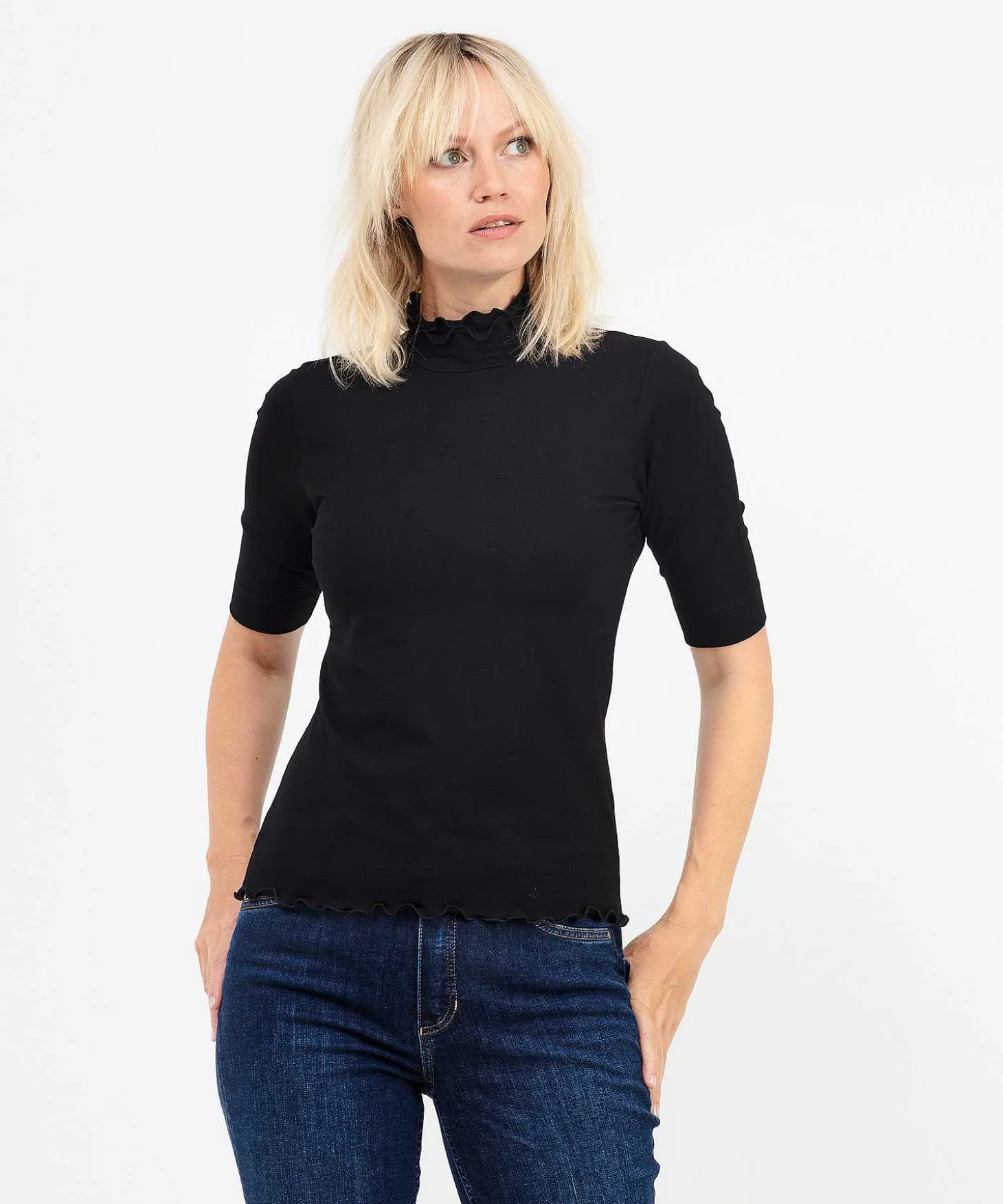 essentials_roesel_turtle_0.webp Essentials Roesel Turtleneck** Flash Sale
