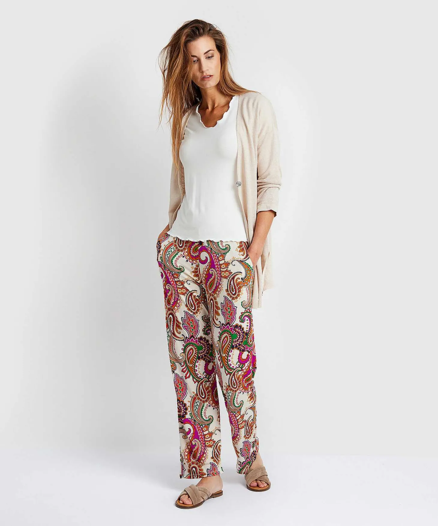 essentials_shirt_1-1.webp Essentials Shirt** Sale