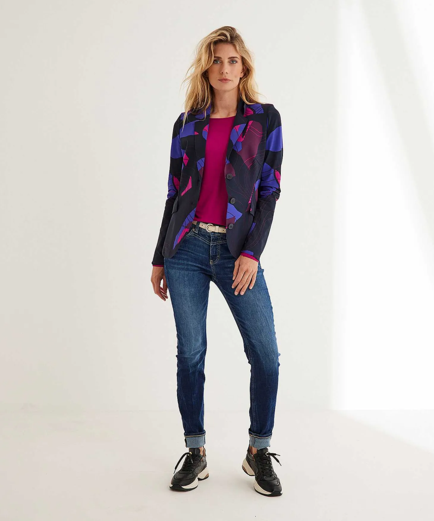 essentials_shirt_long_sl_1-3.webp Essentials Shirt Long Sleeve** Cheap