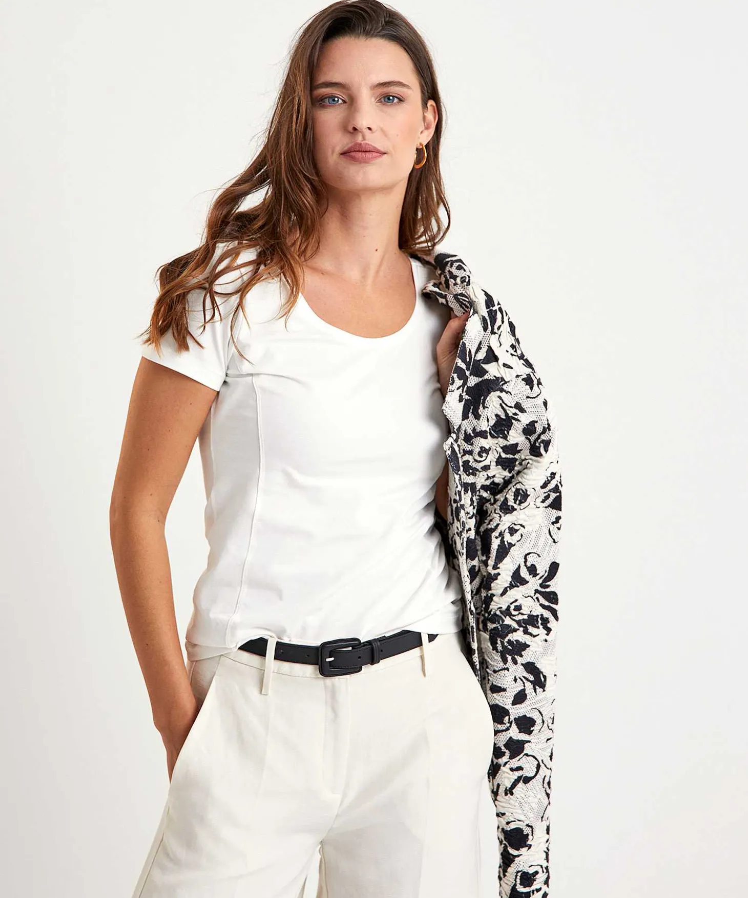 essentials_shirt_short_s_2-1.webp Essentials Shirt Short Sleeve** Best Sale