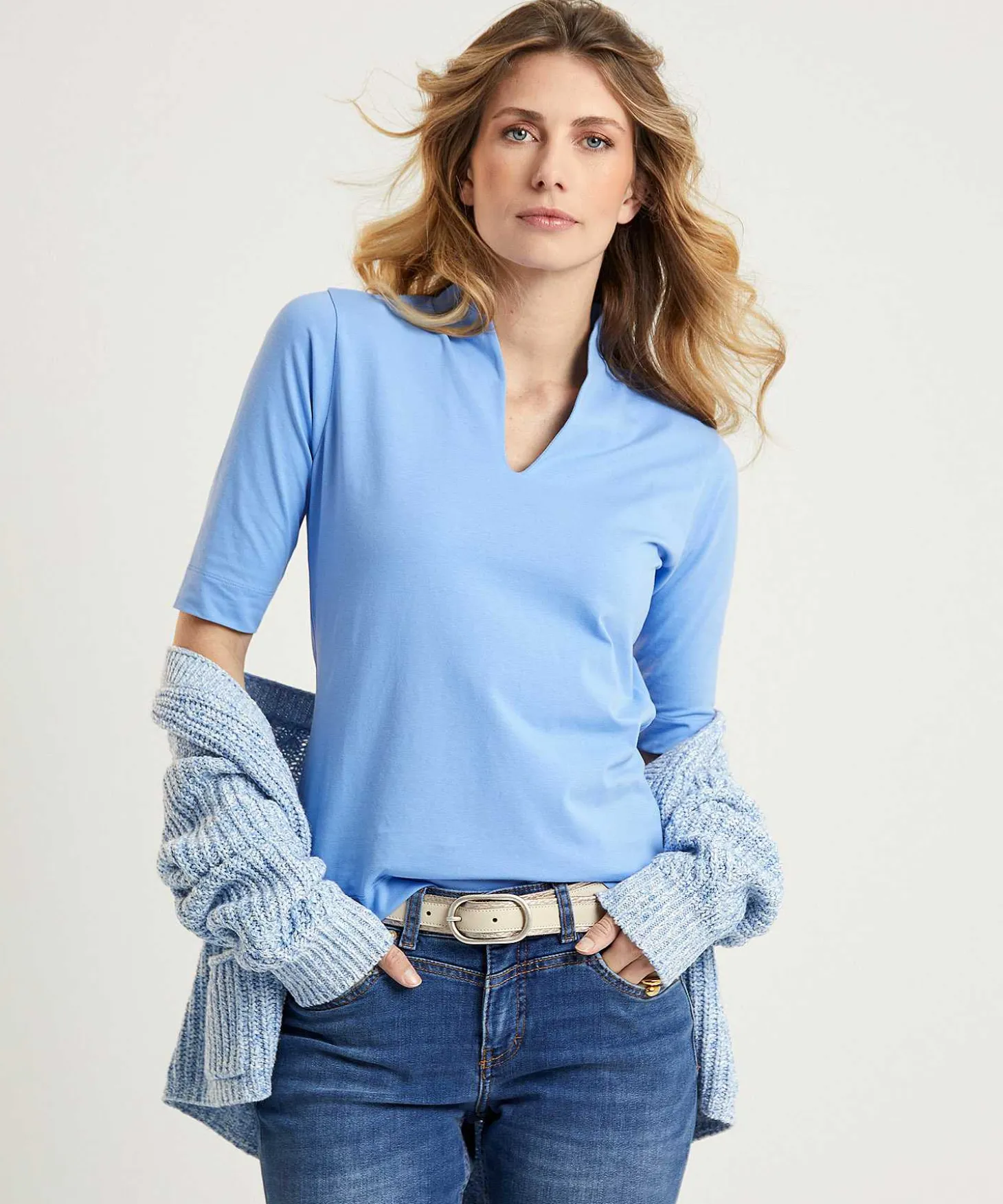 essentials_tulip_shirt_s_1-2.webp Essentials Tulip Shirt Short Sleeve** Sale