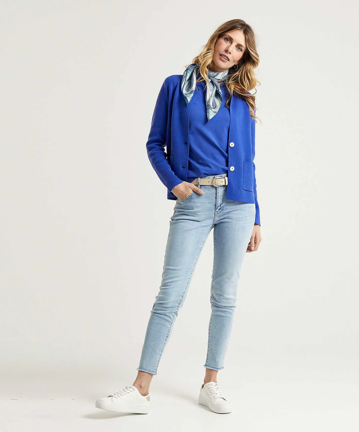 essentials_tulip_shirt_s_1-3.webp Essentials Tulip Shirt Short Sleeve** Hot