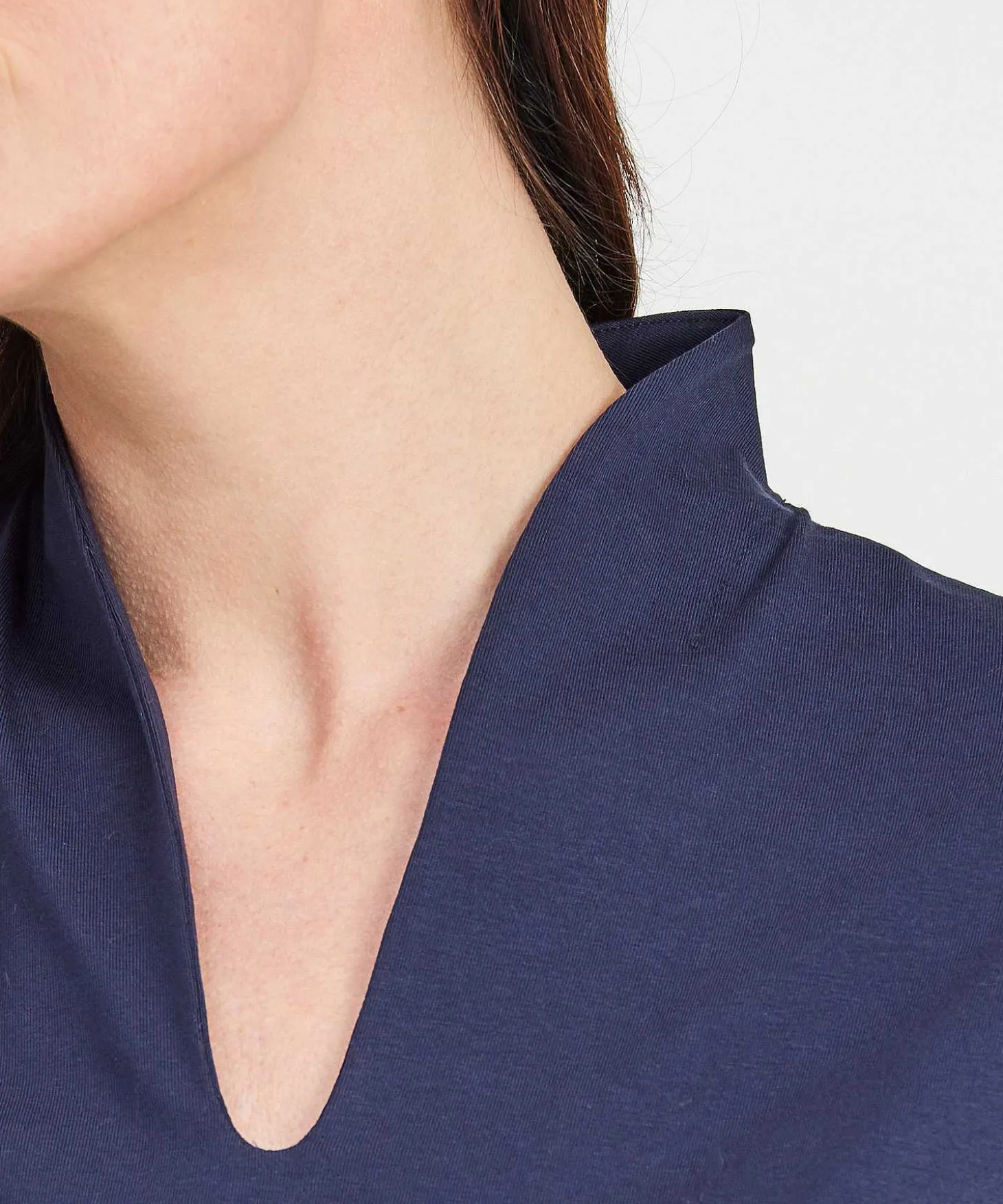 essentials_tulip_shirt_s_1-7.webp Essentials Tulip Shirt Short Sleeve** Online