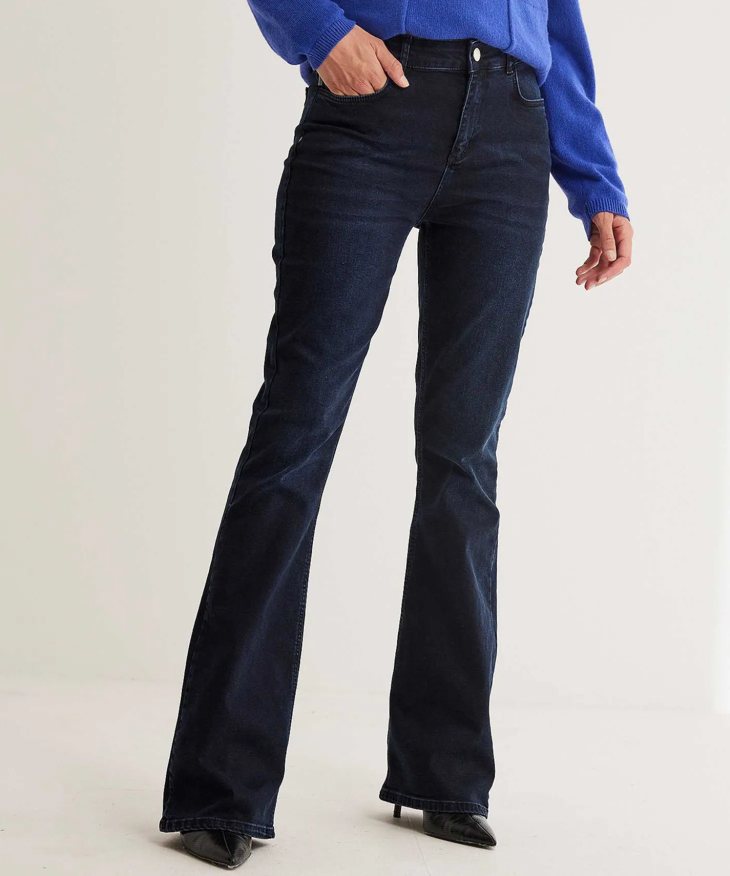 fabienne_chapot_flared_je_3-1.webp Flared Jeans Eva*Fabienne Chapot Flash Sale