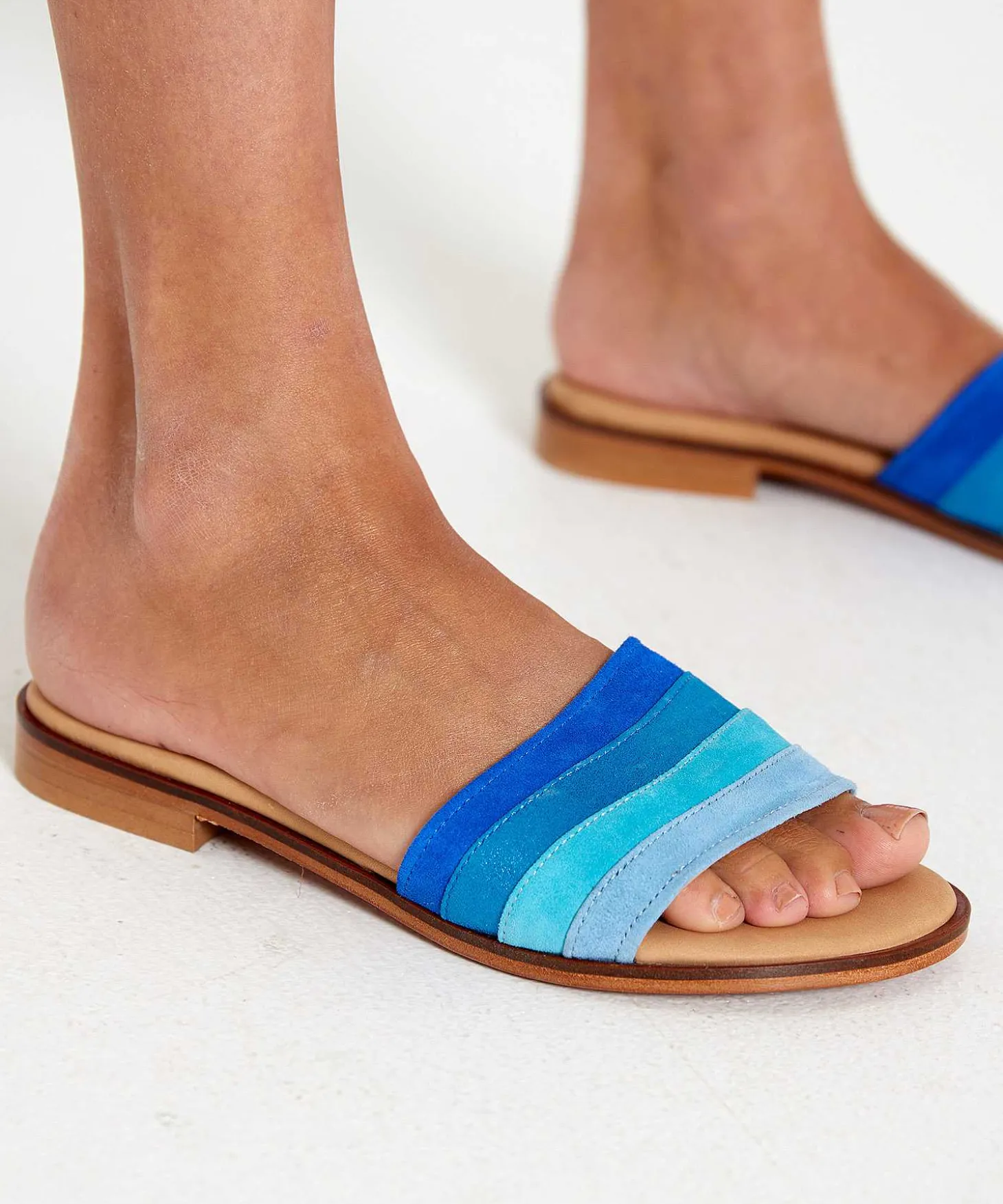fabienne_chapot_sky_blue__2.webp Sky Blue Slipper Swirl*Fabienne Chapot Best