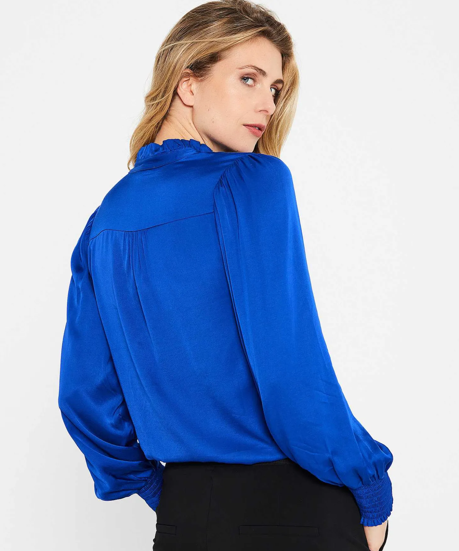 giulia_e_tu_blouse_satin__2.webp Blouse Satin Smock*GIULIA E TU Sale