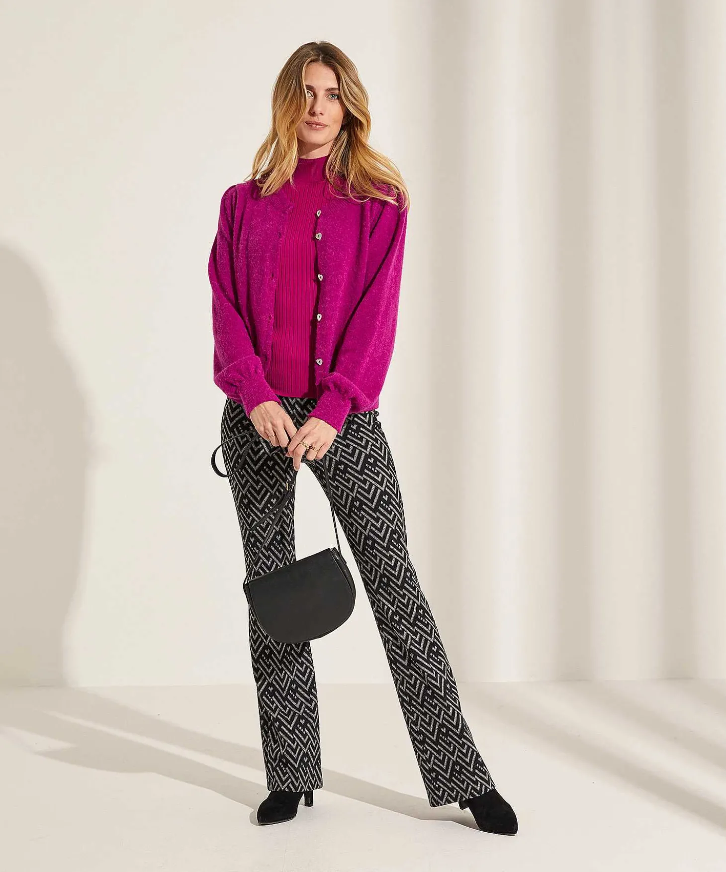 giulia_e_tu_cardigan_puff_3.webp Cardigan Puff Sleeve Heart Buttons*Giulia e Tu Clearance