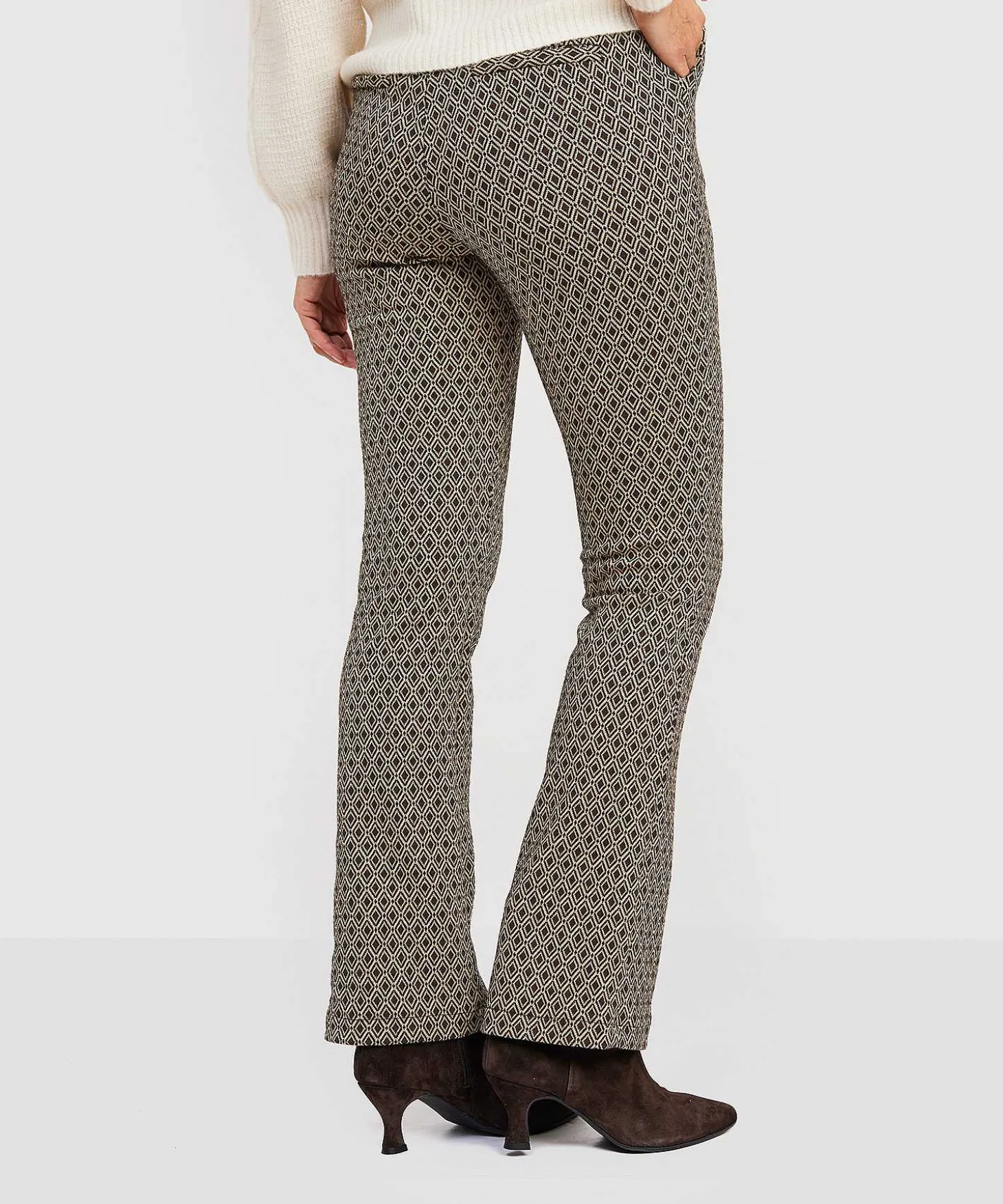 giulia_e_tu_flared_trouse_1-1.webp Flared Trousers Jacquard*Giulia e Tu Outlet