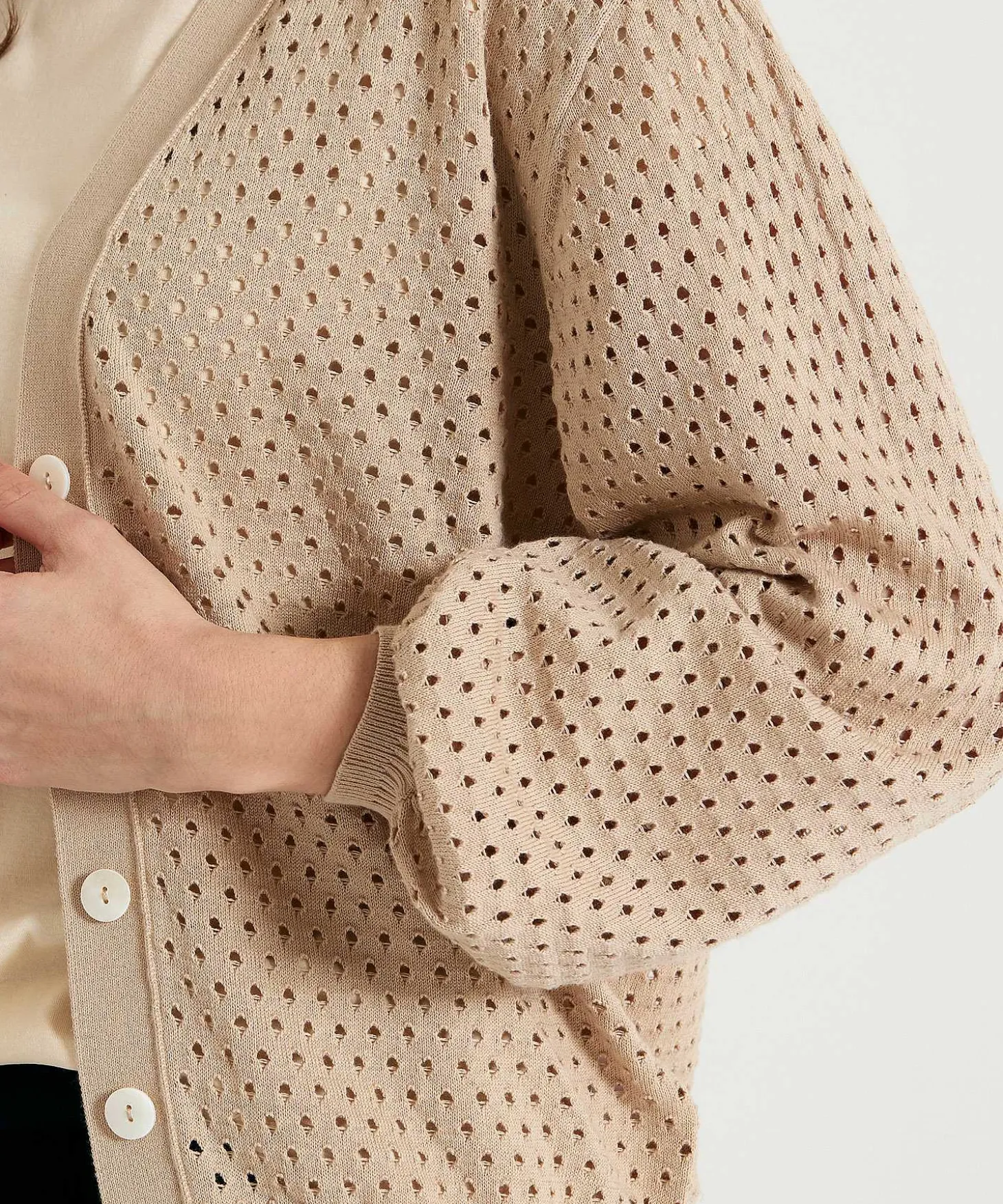 giulia_e_tu_openwork_card_2-1.webp Openwork Cardigan*GIULIA E TU Fashion