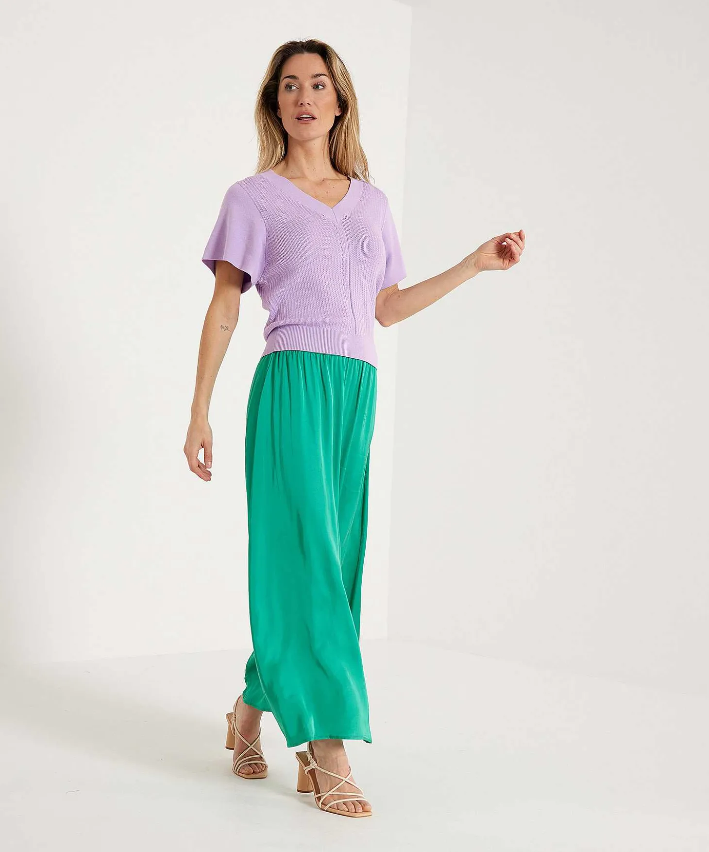 giulia_e_tu_pointelle_swe_1.webp Pointelle Sweater V-Neck*GIULIA E TU Store