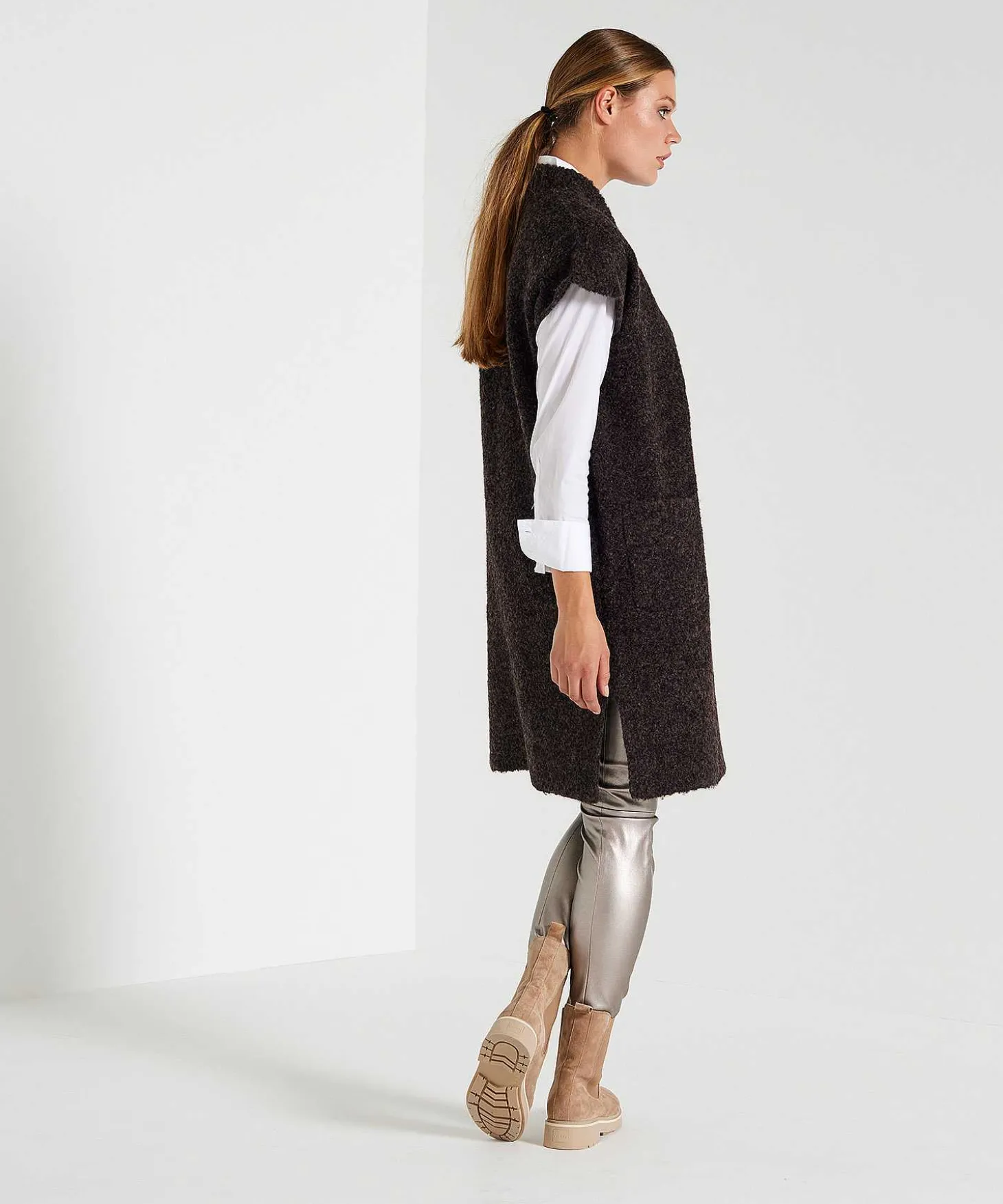 giulia_e_tu_sleeveless_ve_0.webp Sleeveless Vest Boucle*GIULIA E TU Hot