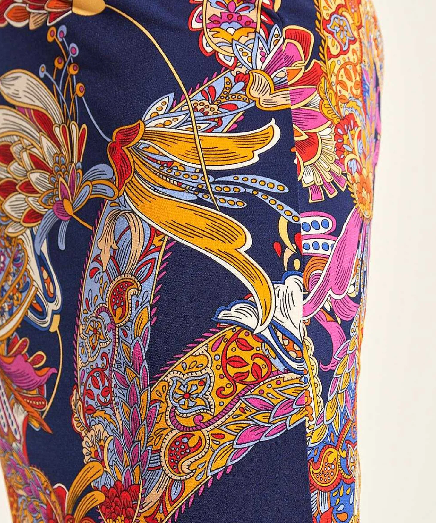 giulia_e_tu_slinky_skirt__0-1.webp Slinky Skirt Multicolor Paisley*GIULIA E TU Store