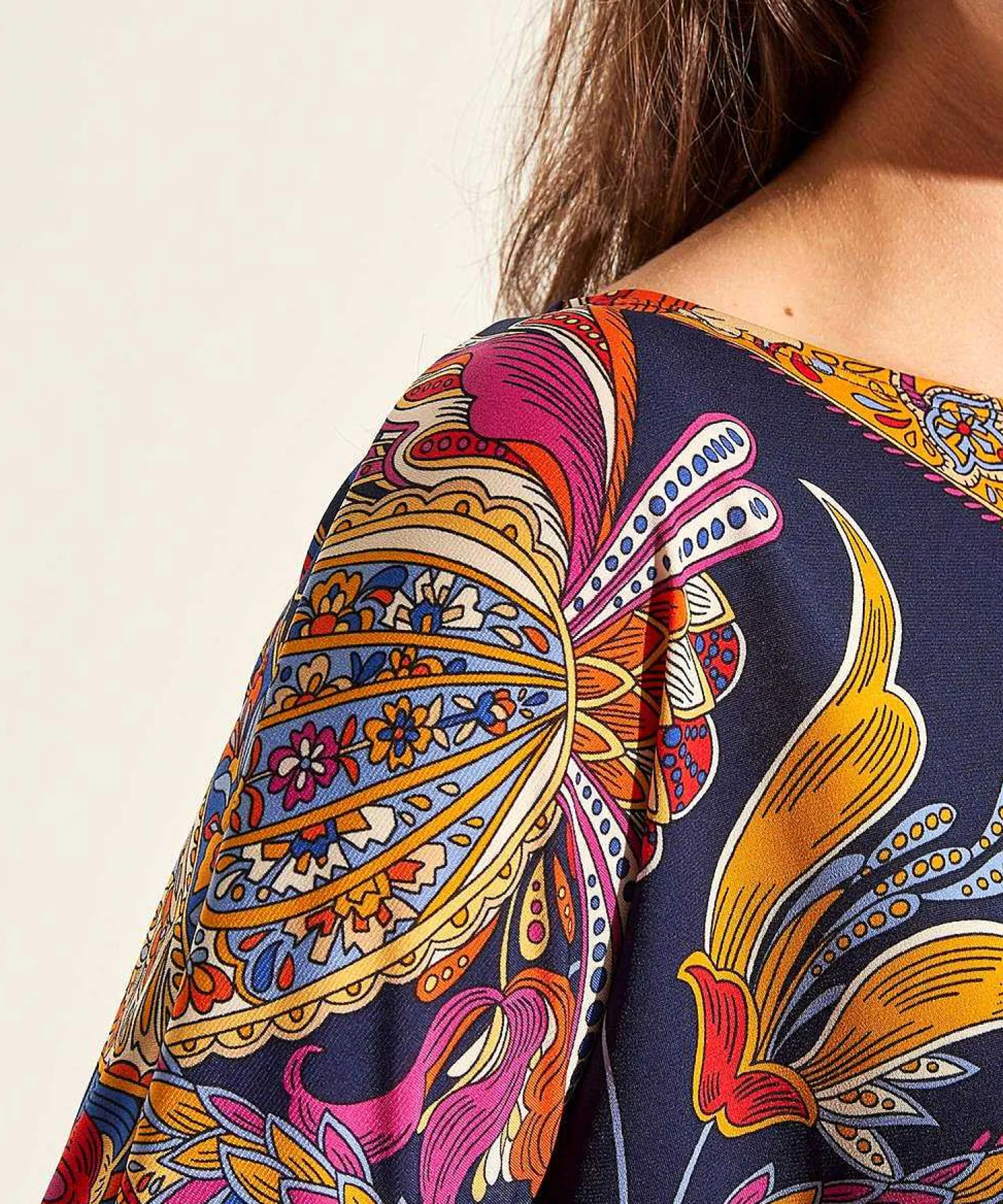 giulia_e_tu_slinky_top_mu_3.webp Slinky Top Multicolor Paisley*GIULIA E TU Discount