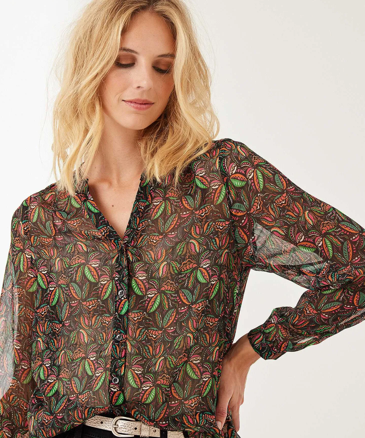 giulia_e_tu_voile_blouse__2-1.webp Voile Blouse All-Overprint*GIULIA E TU Shop