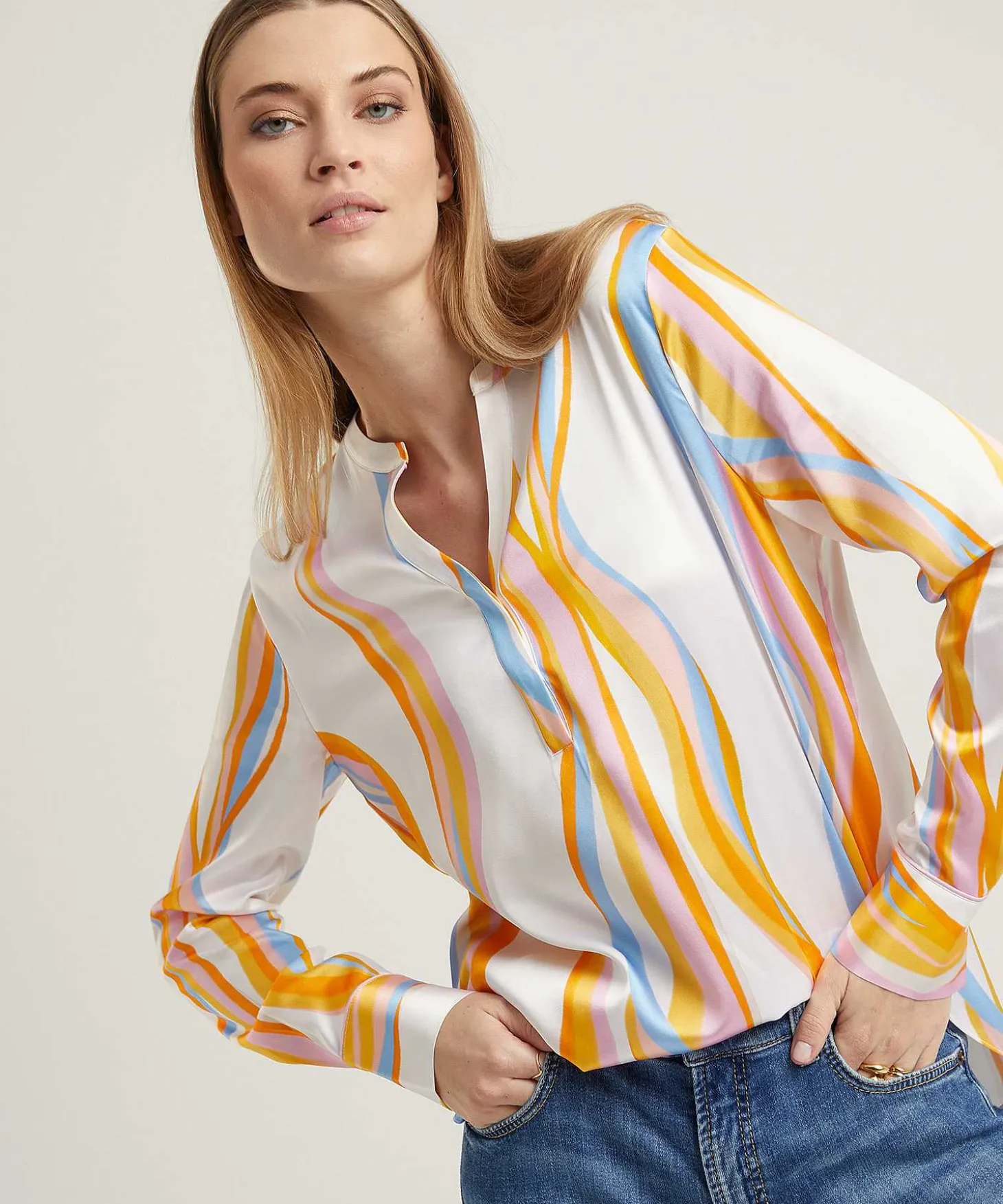 herzens_angelegenheit_blo_1-2.webp Blouse Silk Flame Print*Herzen's Angelegenheit Store