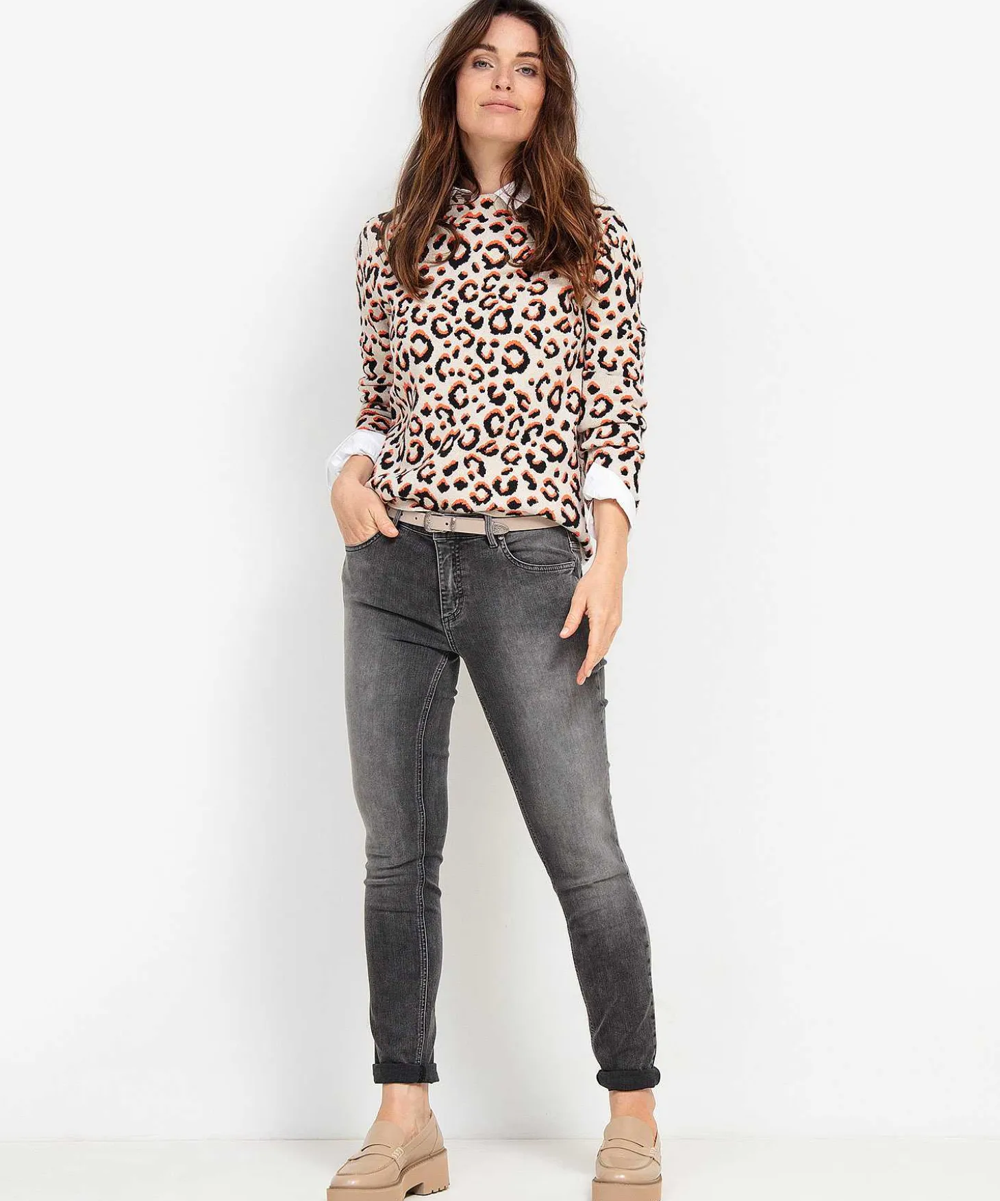 jacquard_sweater_animal_0.webp Jacquard Sweater Animal** New