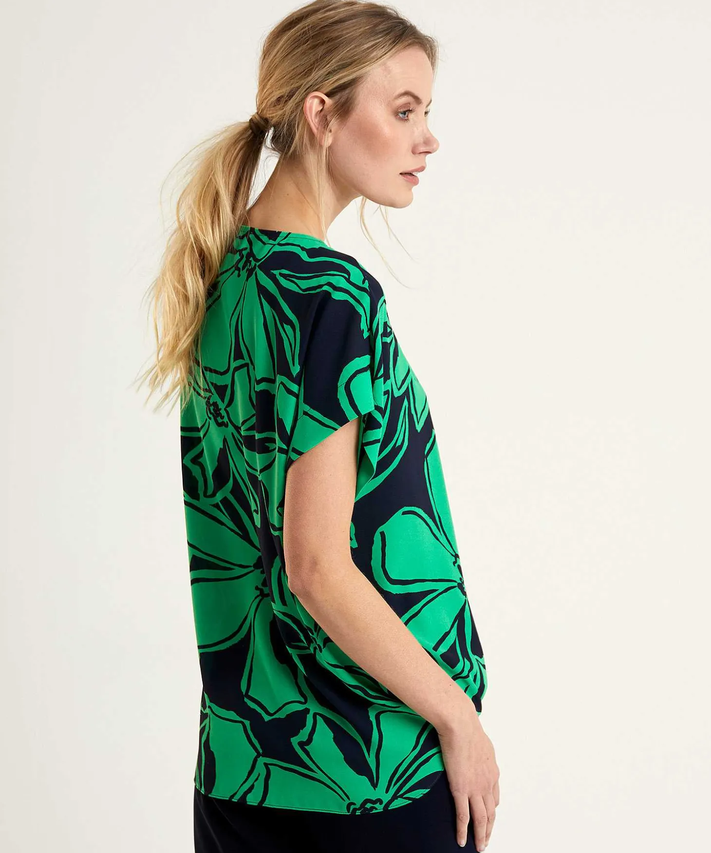 joseph_ribkoff_blouse_flo_3.webp Blouse Floral Print*Joseph Ribkoff Sale