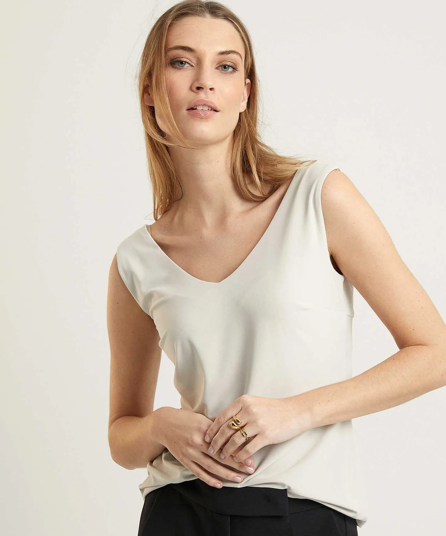 joseph_ribkoff_singlet_vn_0.webp Singlet V-Neck*Joseph Ribkoff Cheap