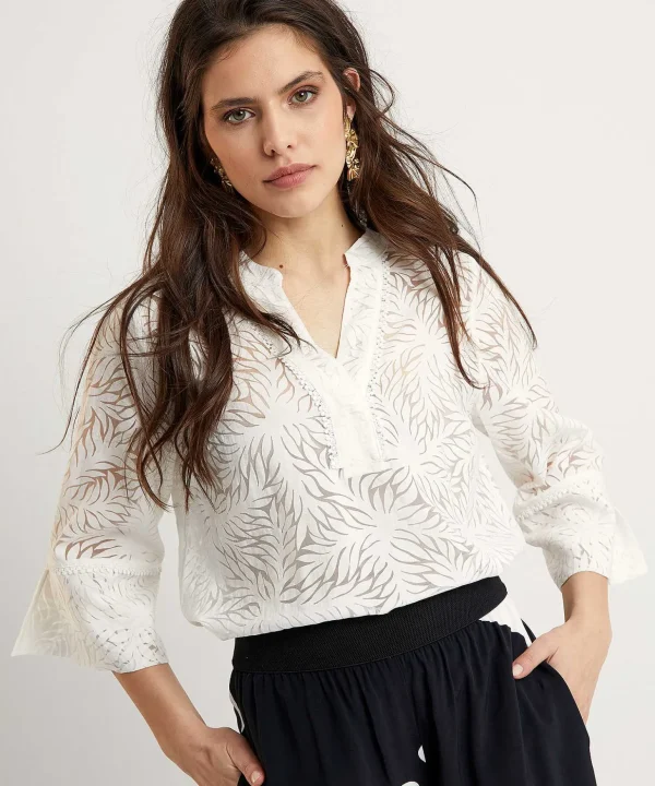 Ausbrenner Blouse Olga*KYRA Fashion