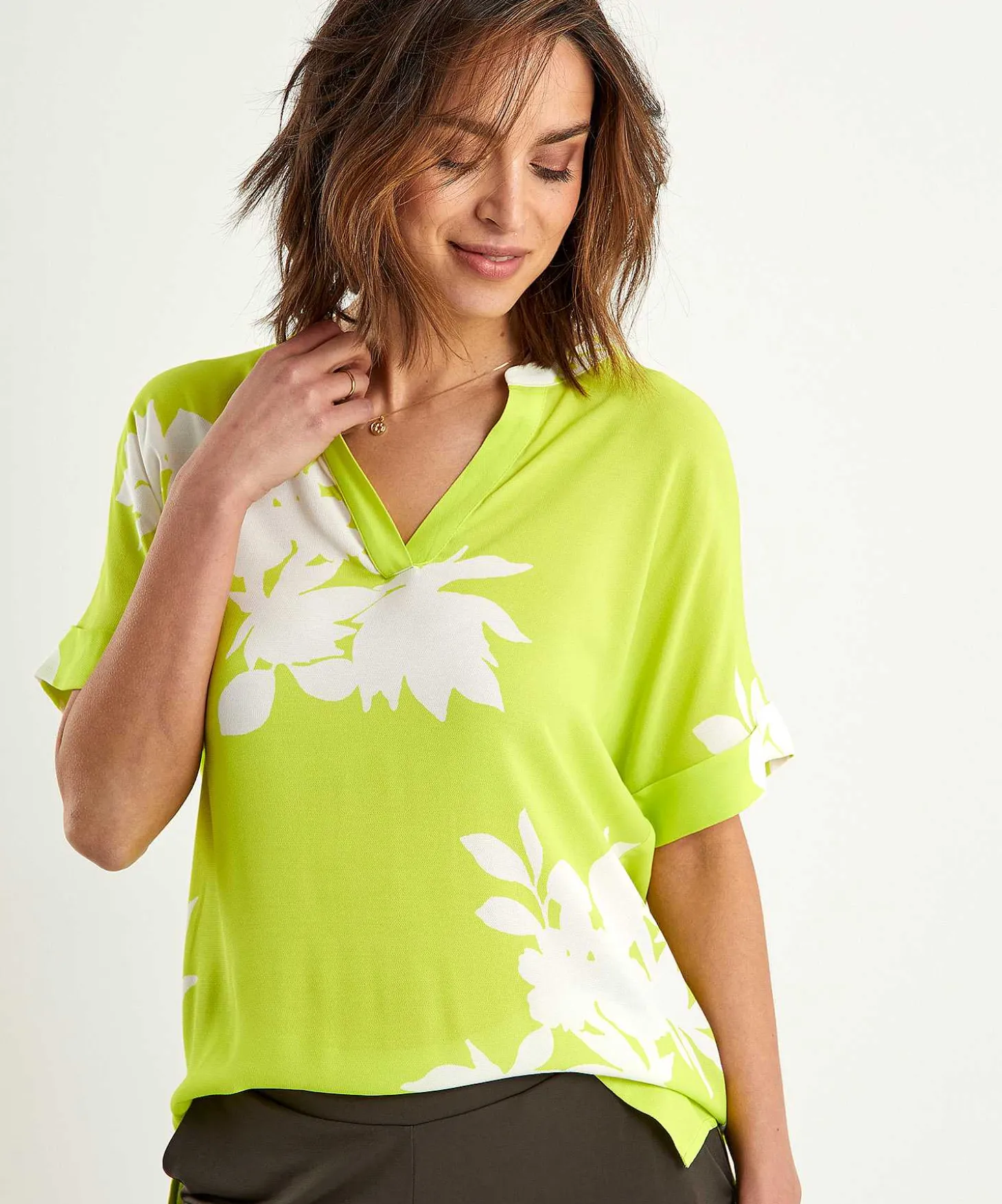 kyra_blouse_floral_print__3.webp Blouse Floral Print Grada*KYRA New